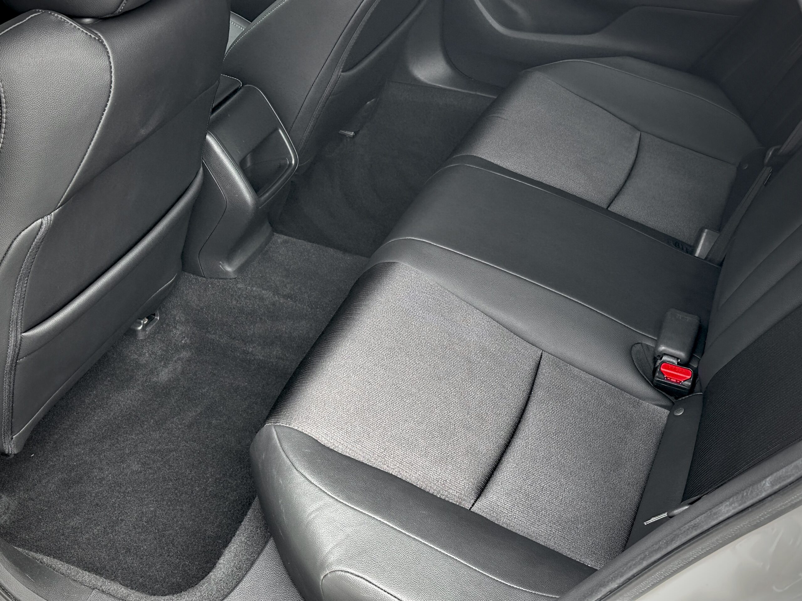 
								2019 Honda Accord Sport full									