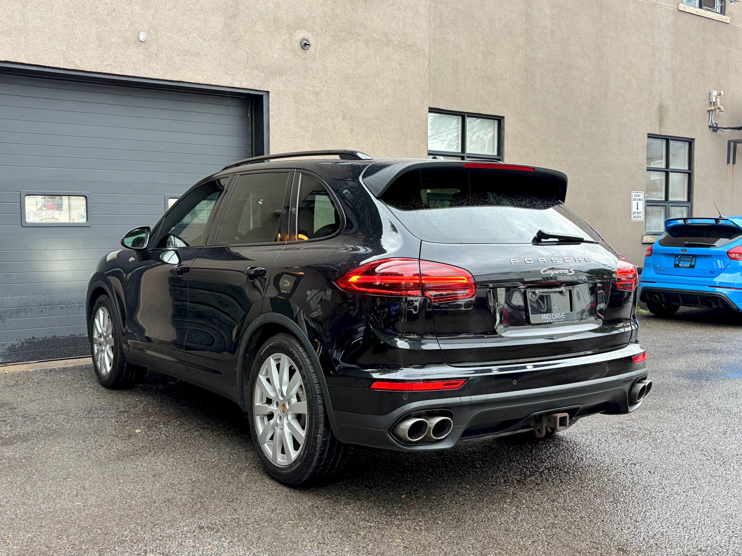 
								2018 Porsche Cayenne S full									