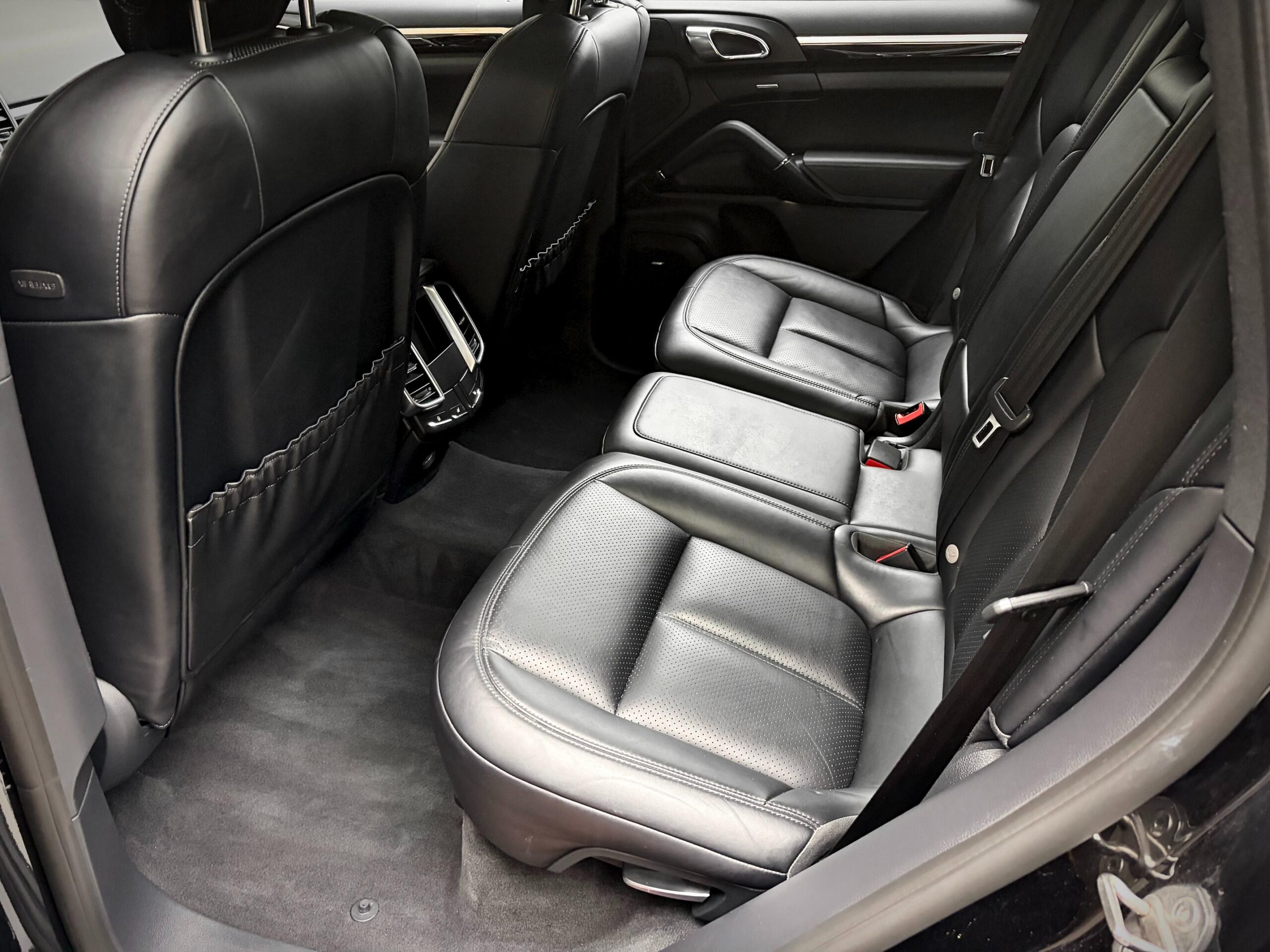 
								2018 Porsche Cayenne S full									