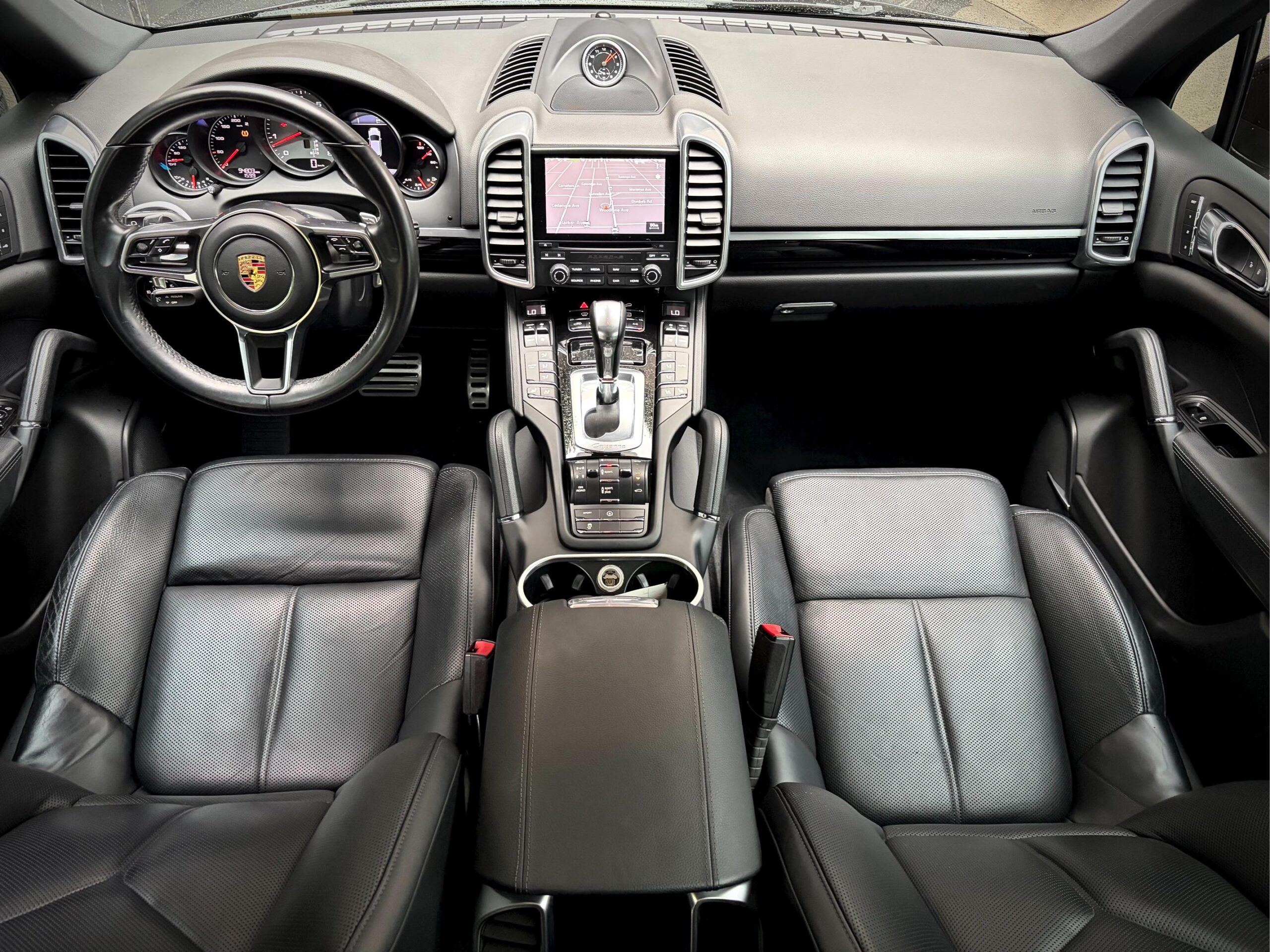 
								2018 Porsche Cayenne S full									