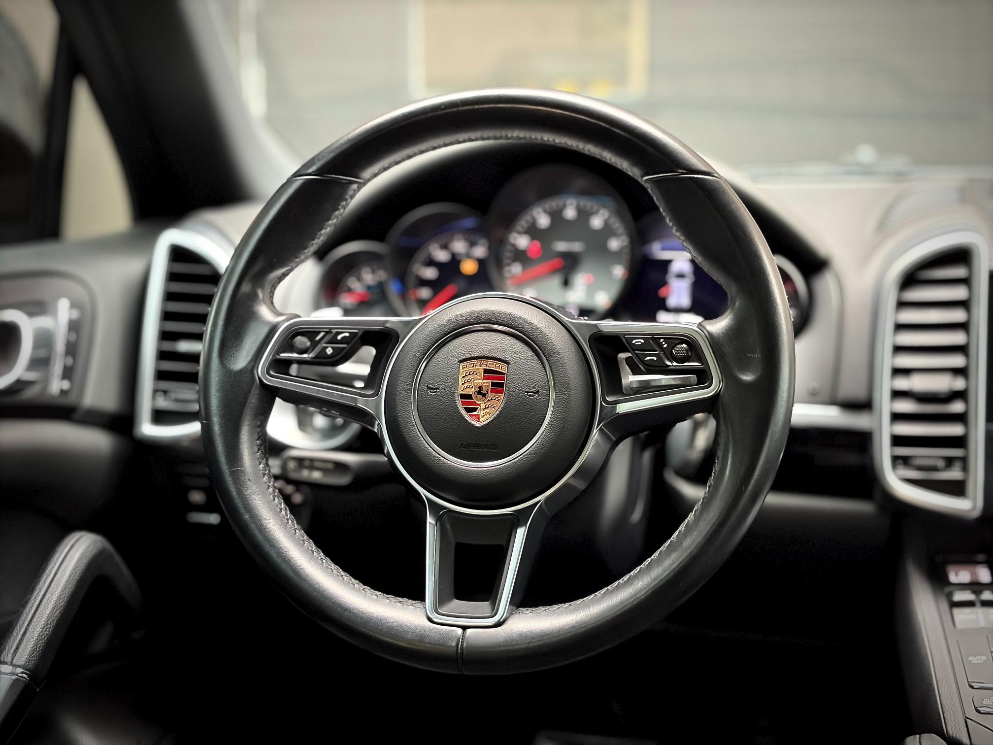 
								2018 Porsche Cayenne S full									