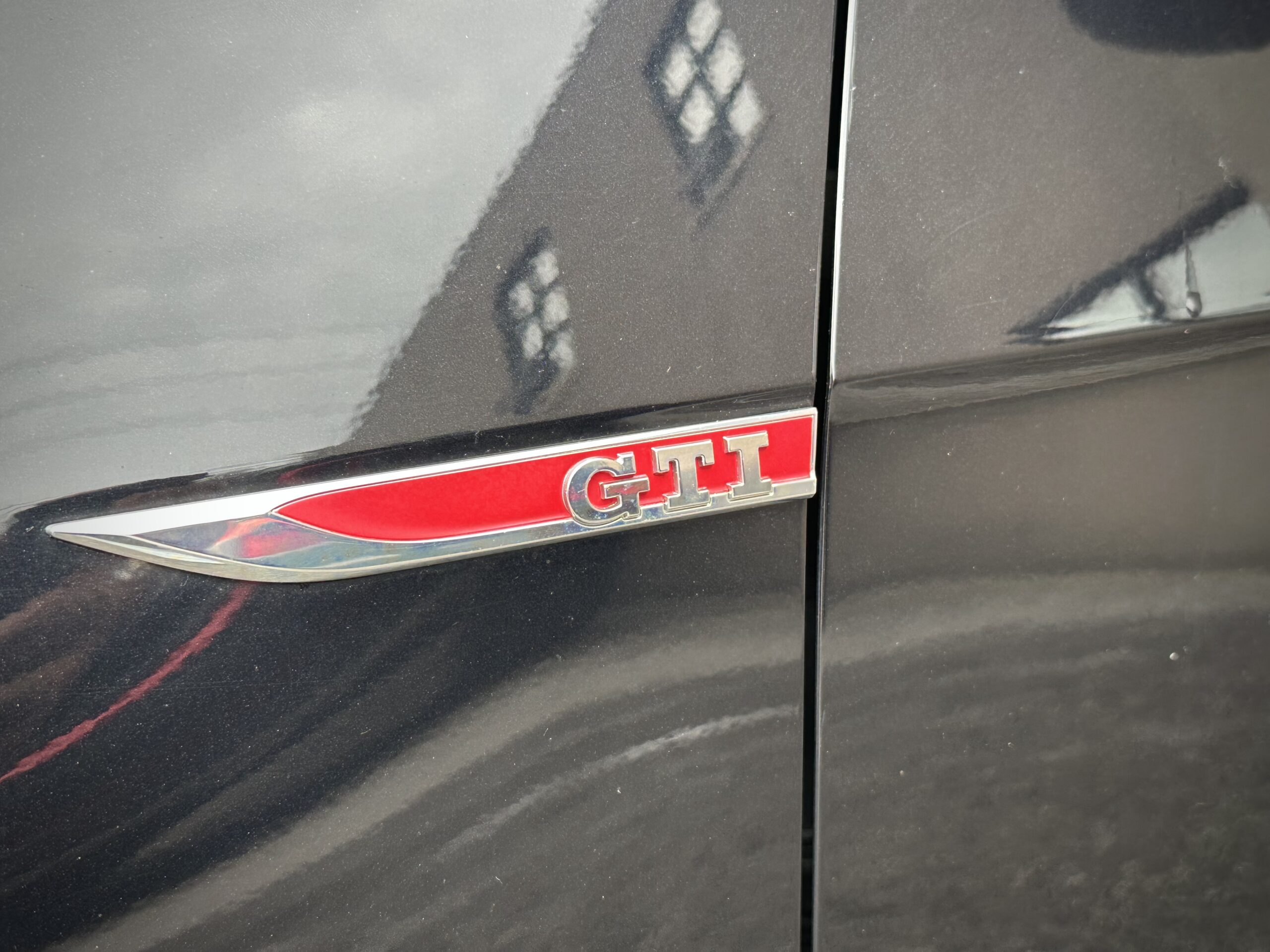 
								2017 Volkswagen Golf GTI full									