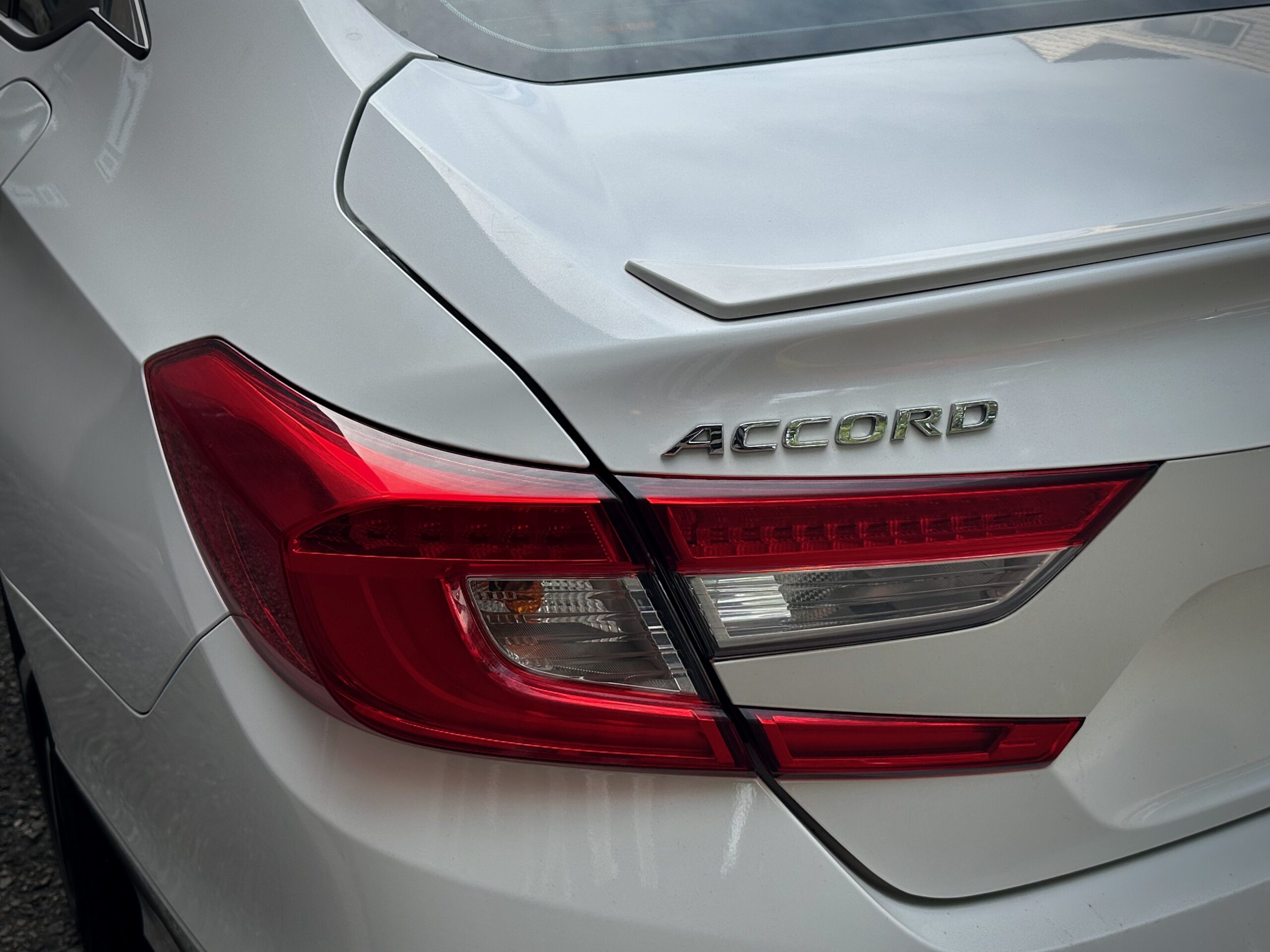 
								2019 Honda Accord Sport full									