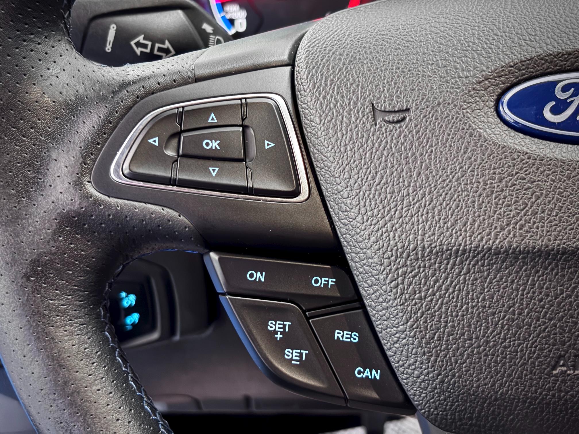
								2016 Ford Focus RS AWD full									