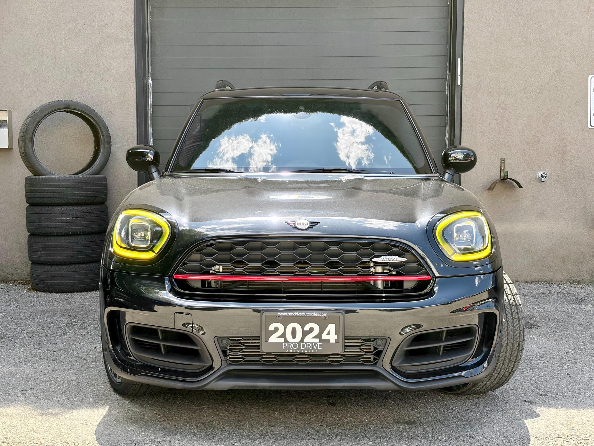 
								2024 Mini Cooper Countryman JCW full									