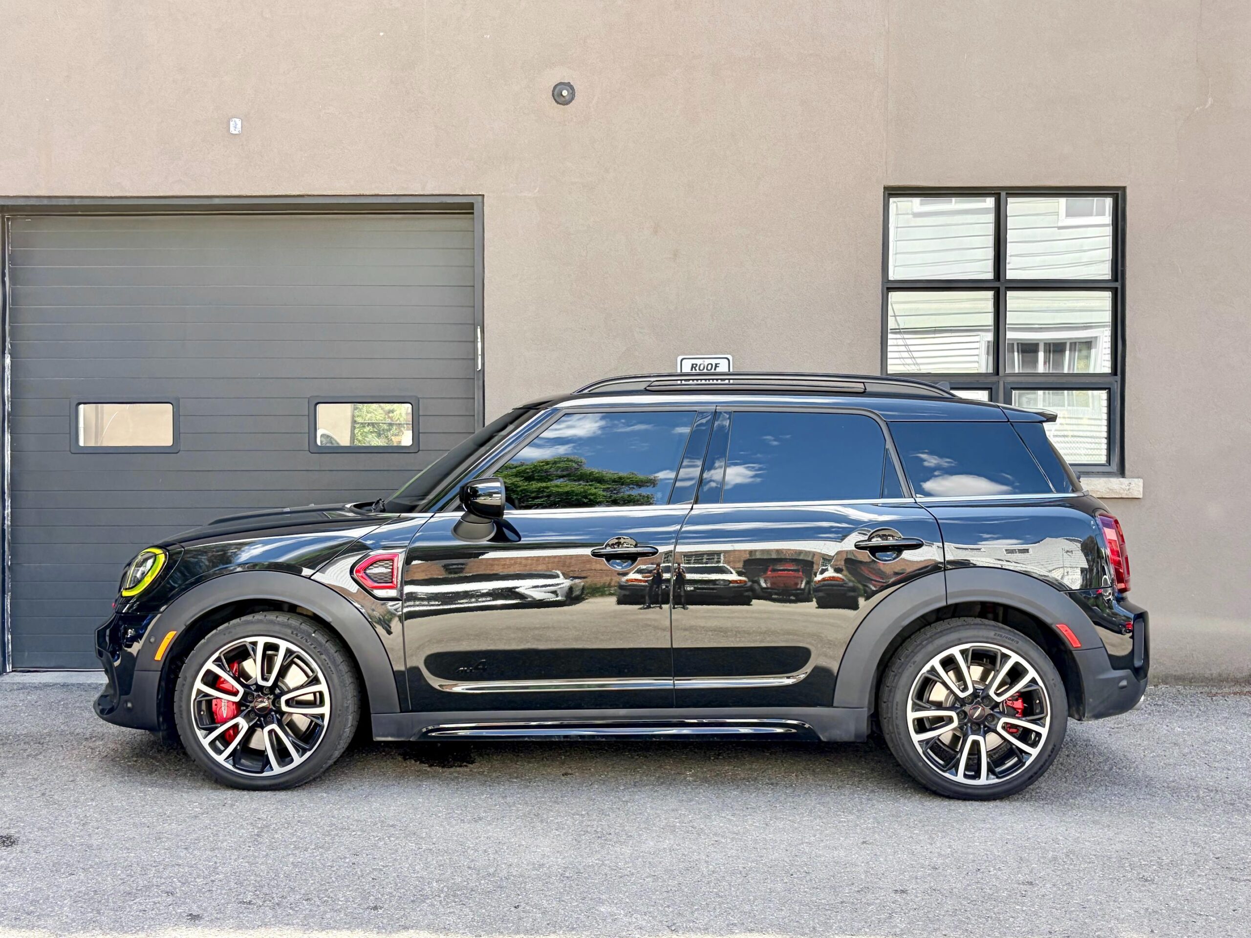 
								2024 Mini Cooper Countryman JCW full									