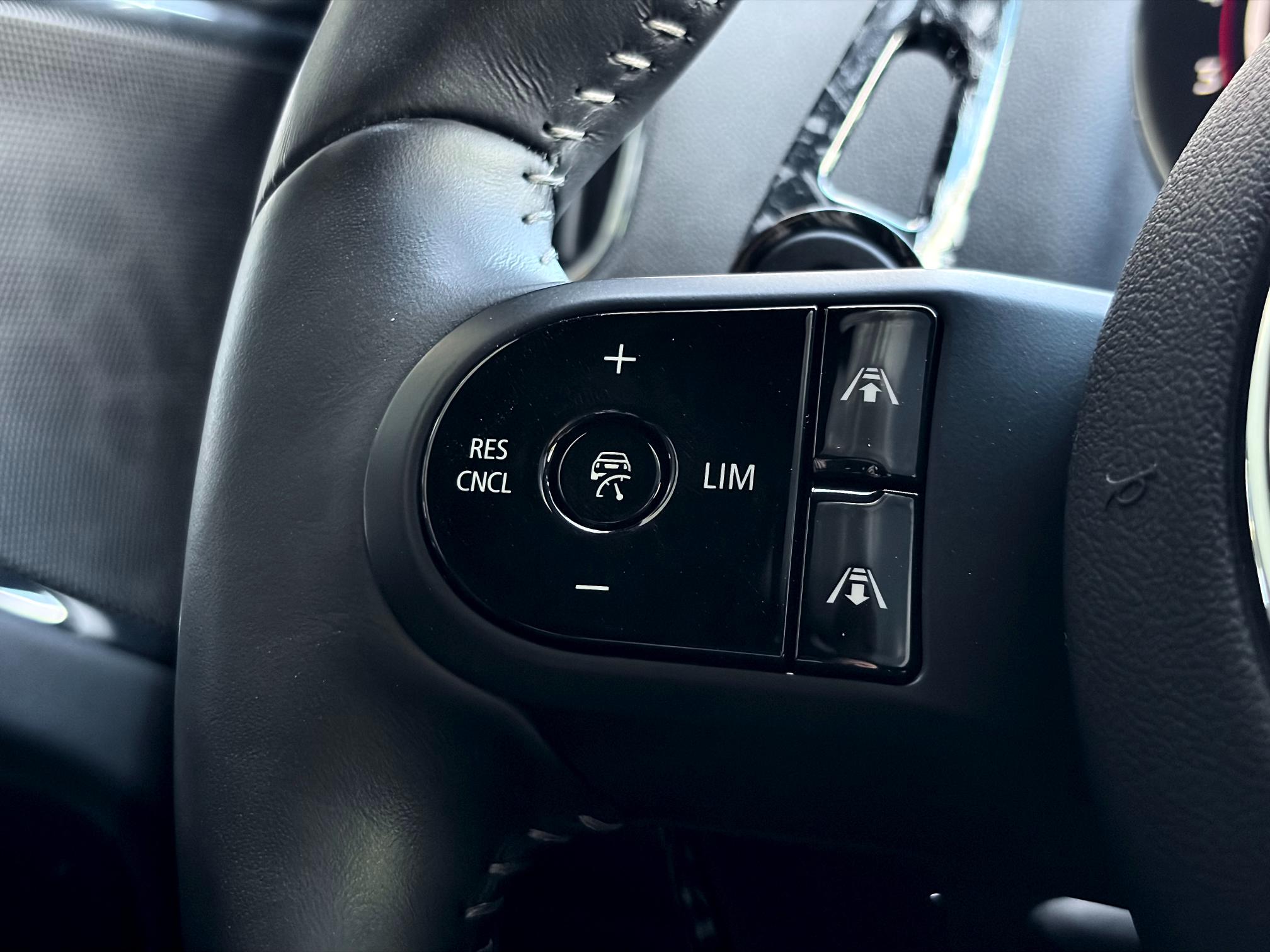 
								2024 Mini Cooper Countryman JCW full									