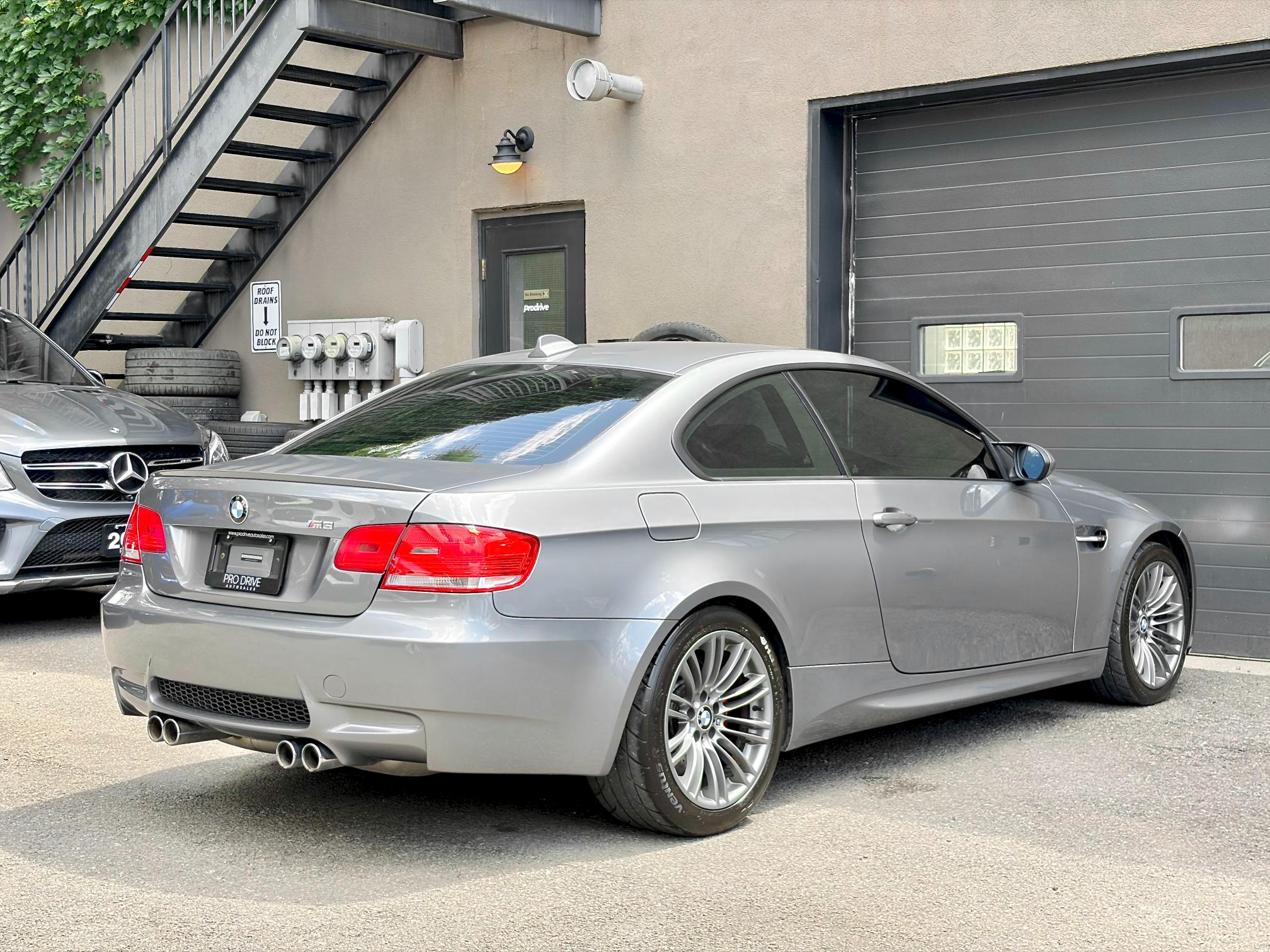 
								2010 BMW M3 E92 full									