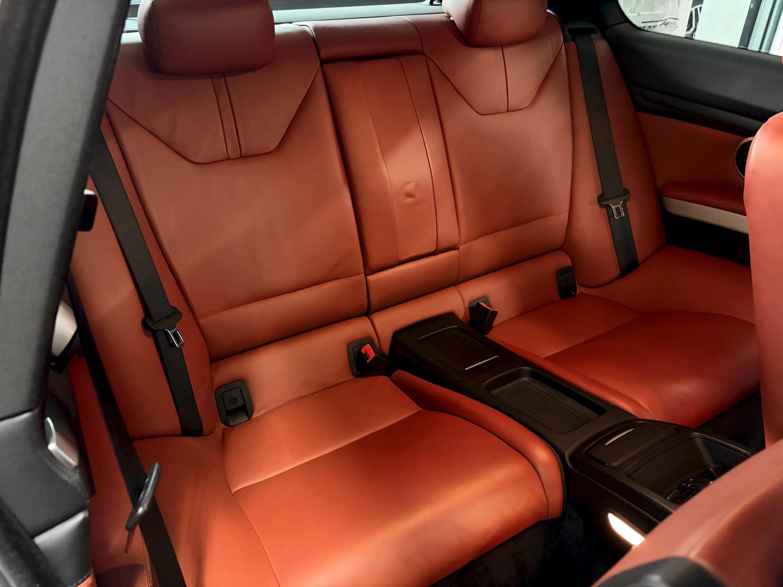 
								2010 BMW M3 E92 full									