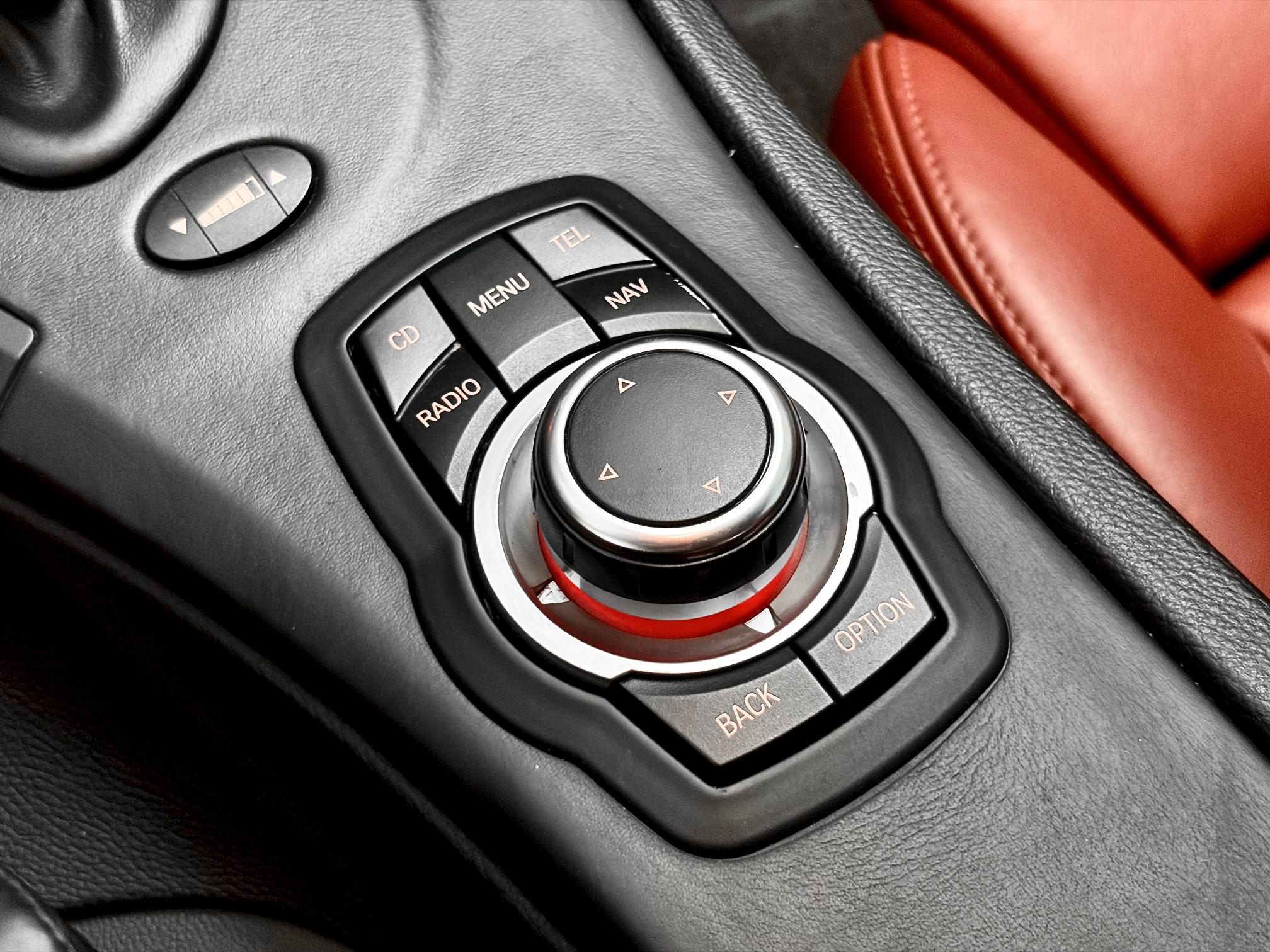 
								2010 BMW M3 E92 full									