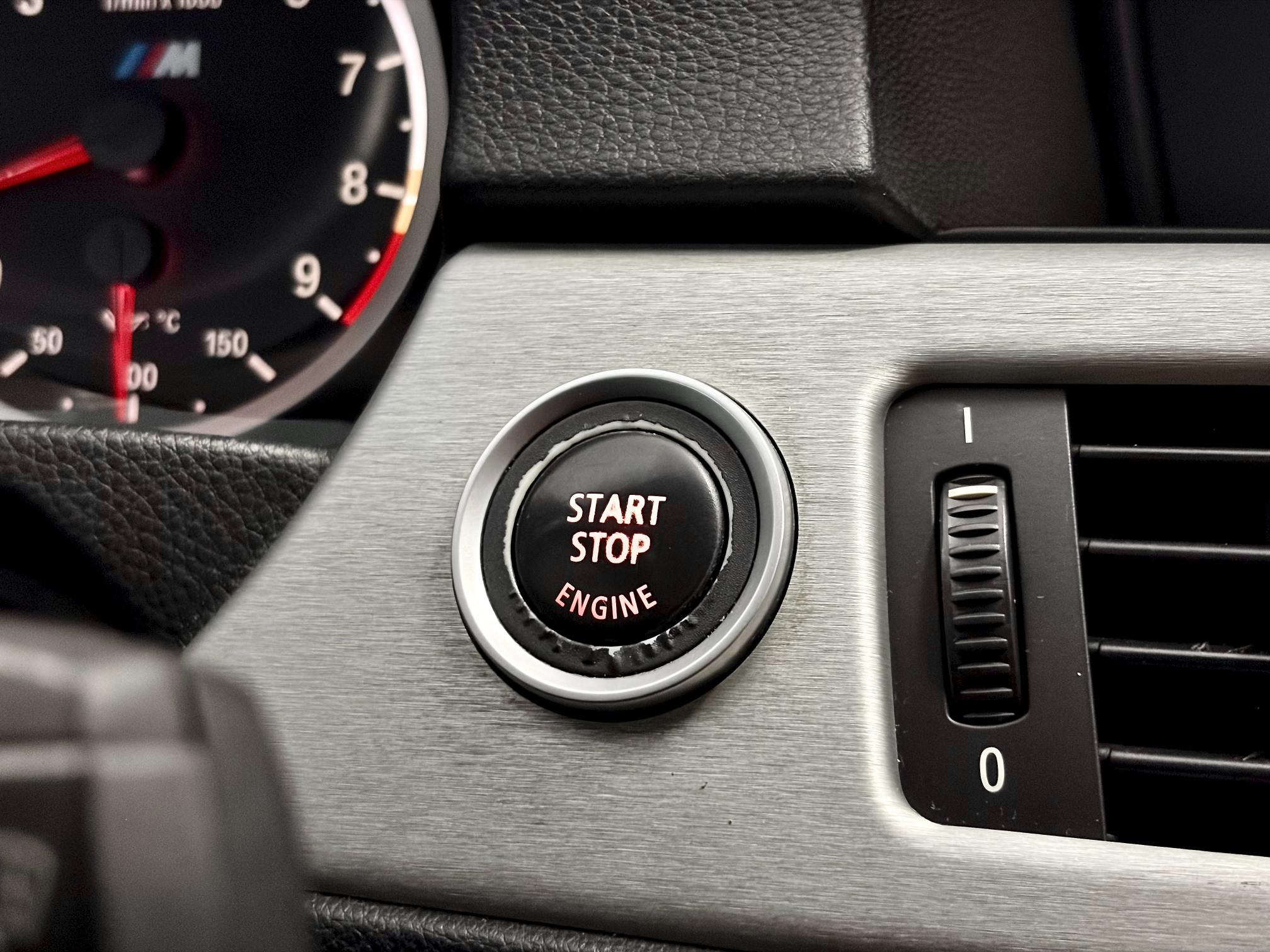 
								2010 BMW M3 E92 full									