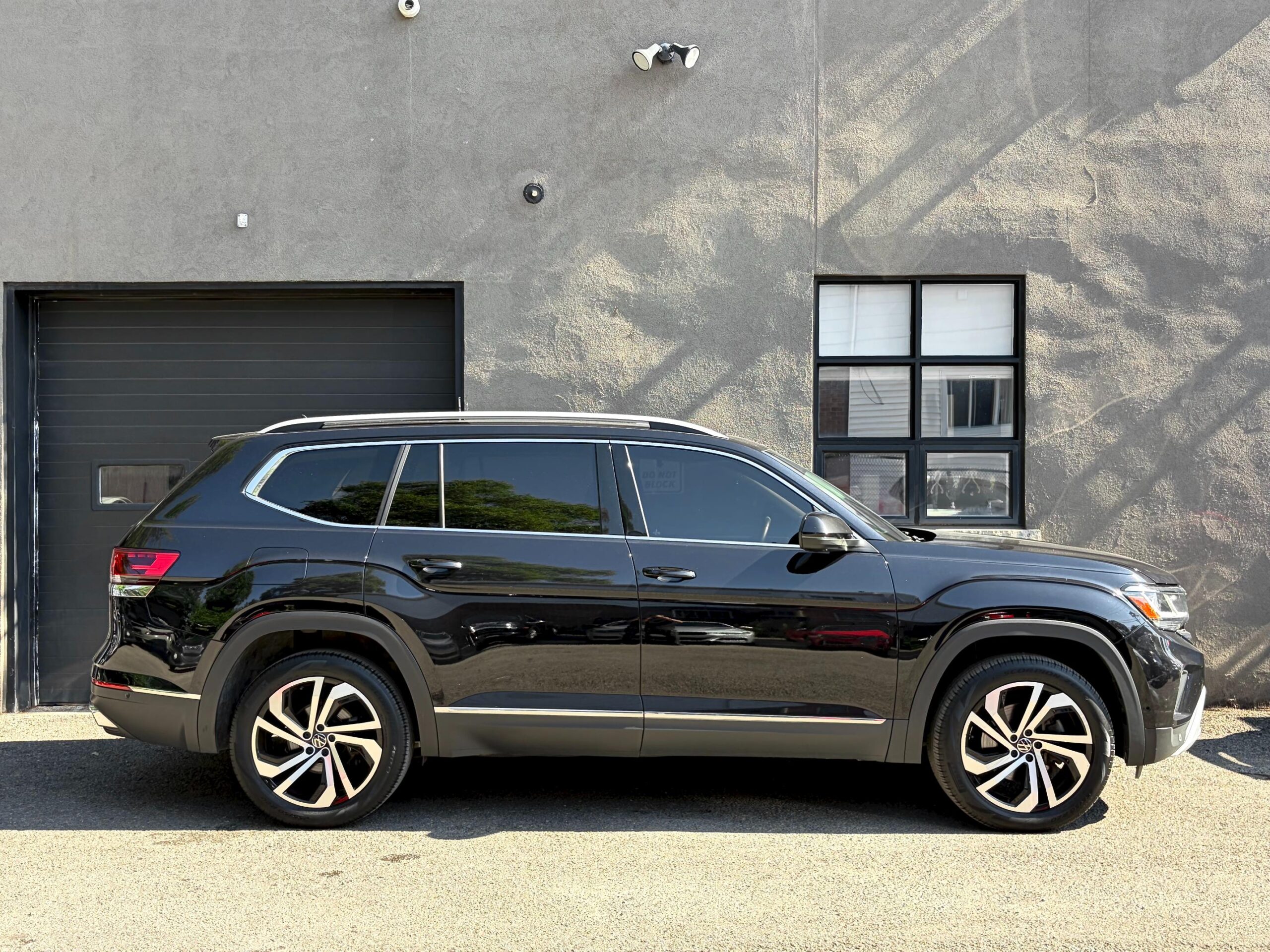 
								2021 Volkswagen Atlas Execline full									