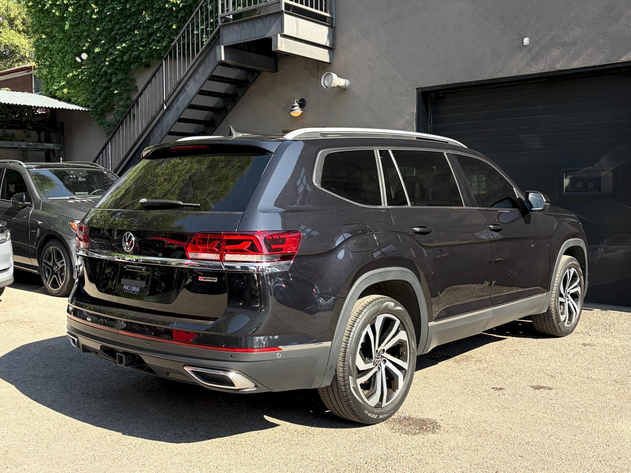 
								2021 Volkswagen Atlas Execline full									
