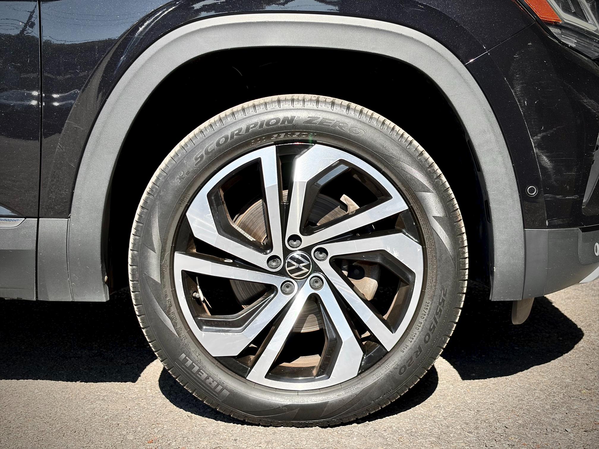 
								2021 Volkswagen Atlas Execline full									
