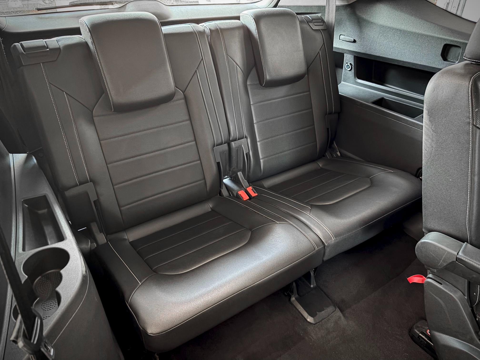 
								2021 Volkswagen Atlas Execline full									