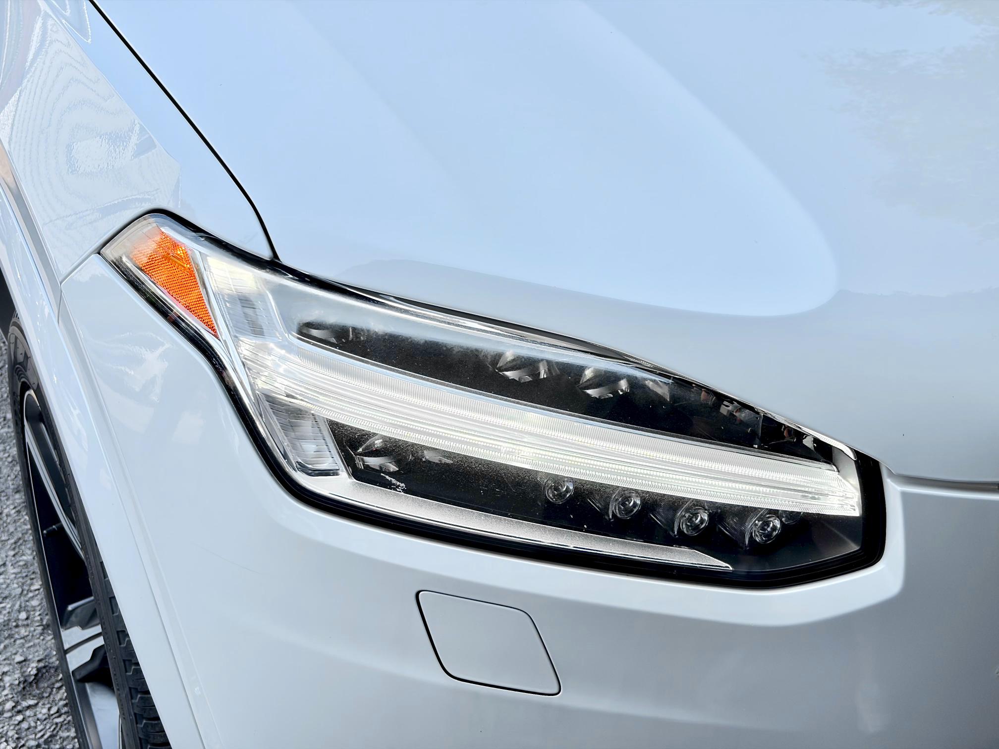 
								2016 Volvo XC60 T6 R-Design full									