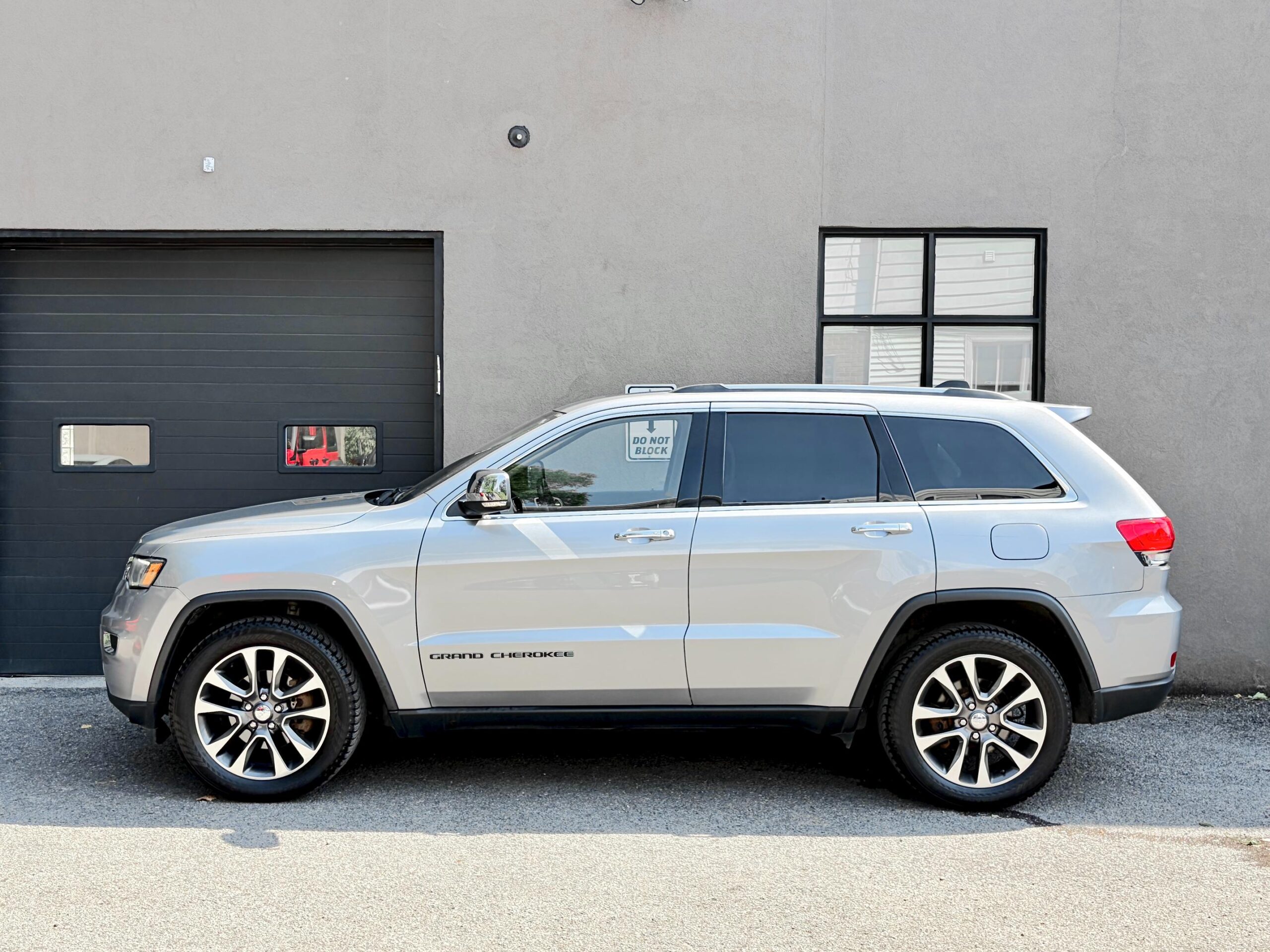 
								2018 Jeep Grand Cherokee Limited full									