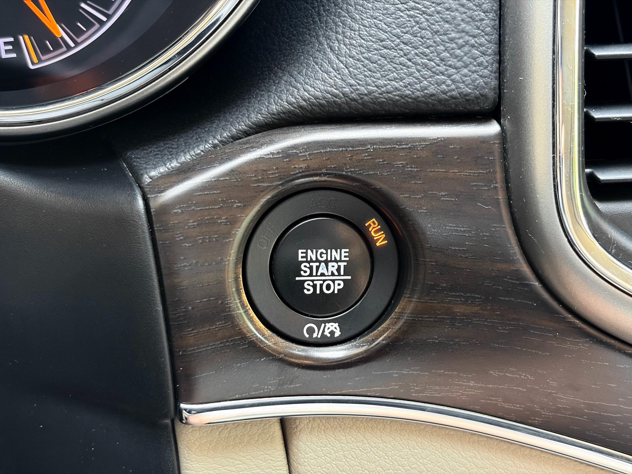 
								2018 Jeep Grand Cherokee Limited full									