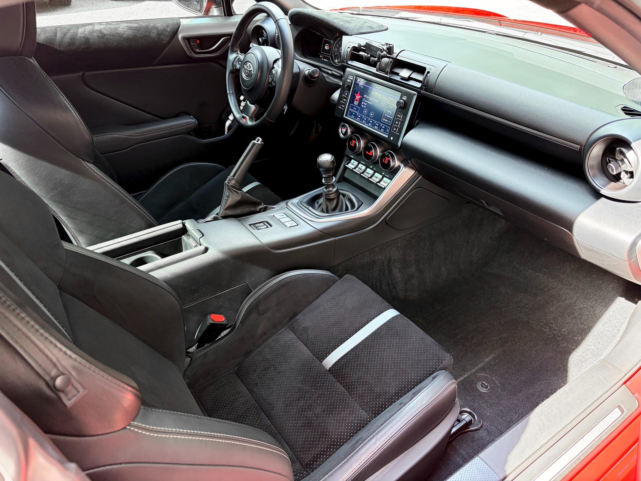 
								2022 Toyota GR 86 full									