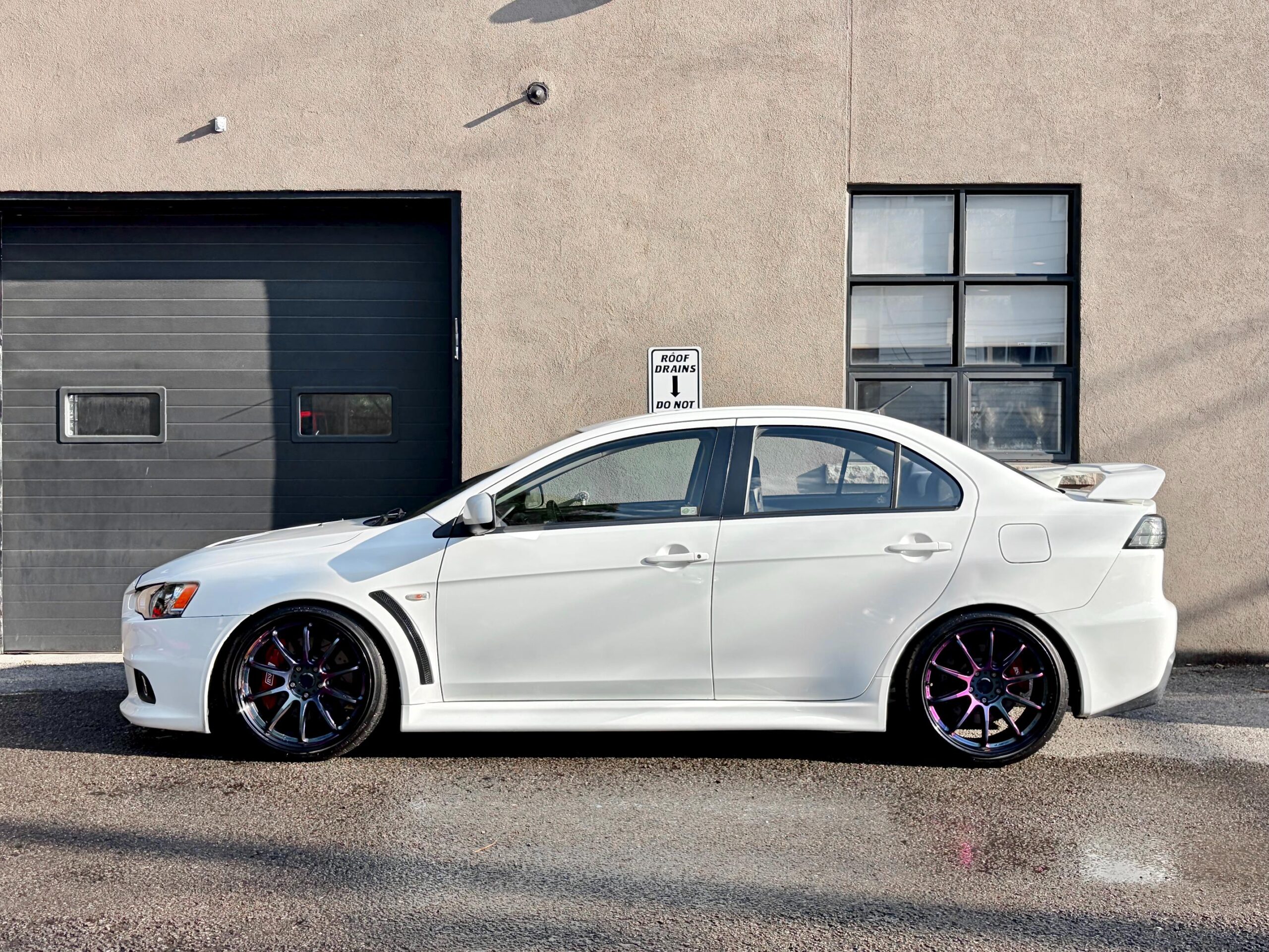 
								2010 Mitsubishi Lancer Evolution X GSR full									