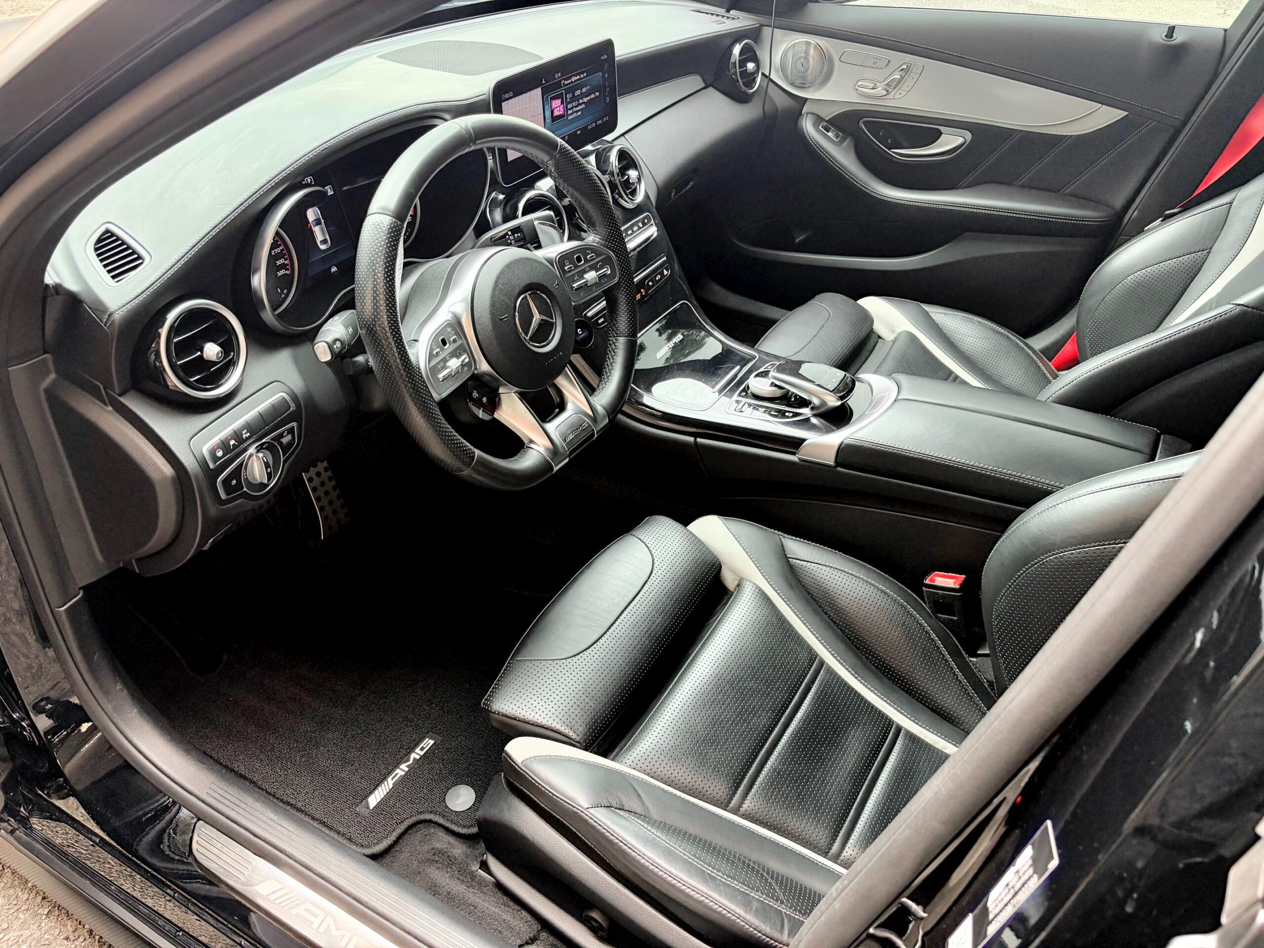 
								2019 MERCEDES-BENZ C63S AMG full									