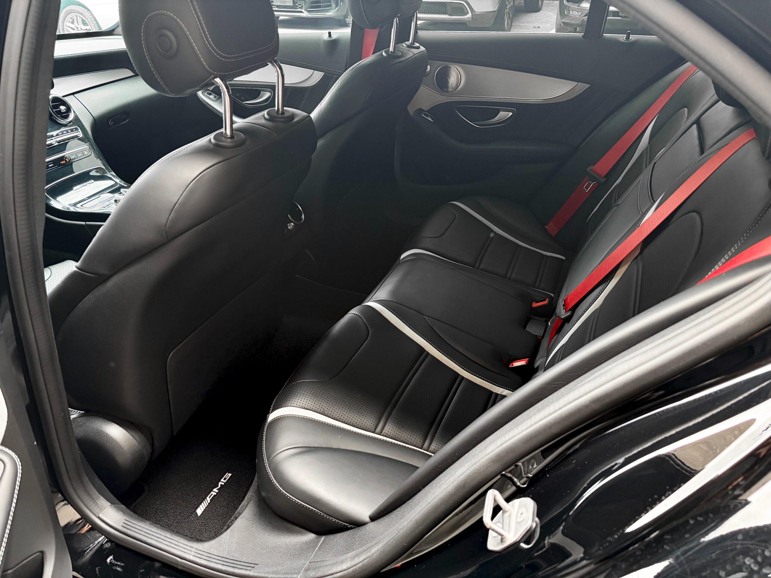 
								2019 MERCEDES-BENZ C63S AMG full									