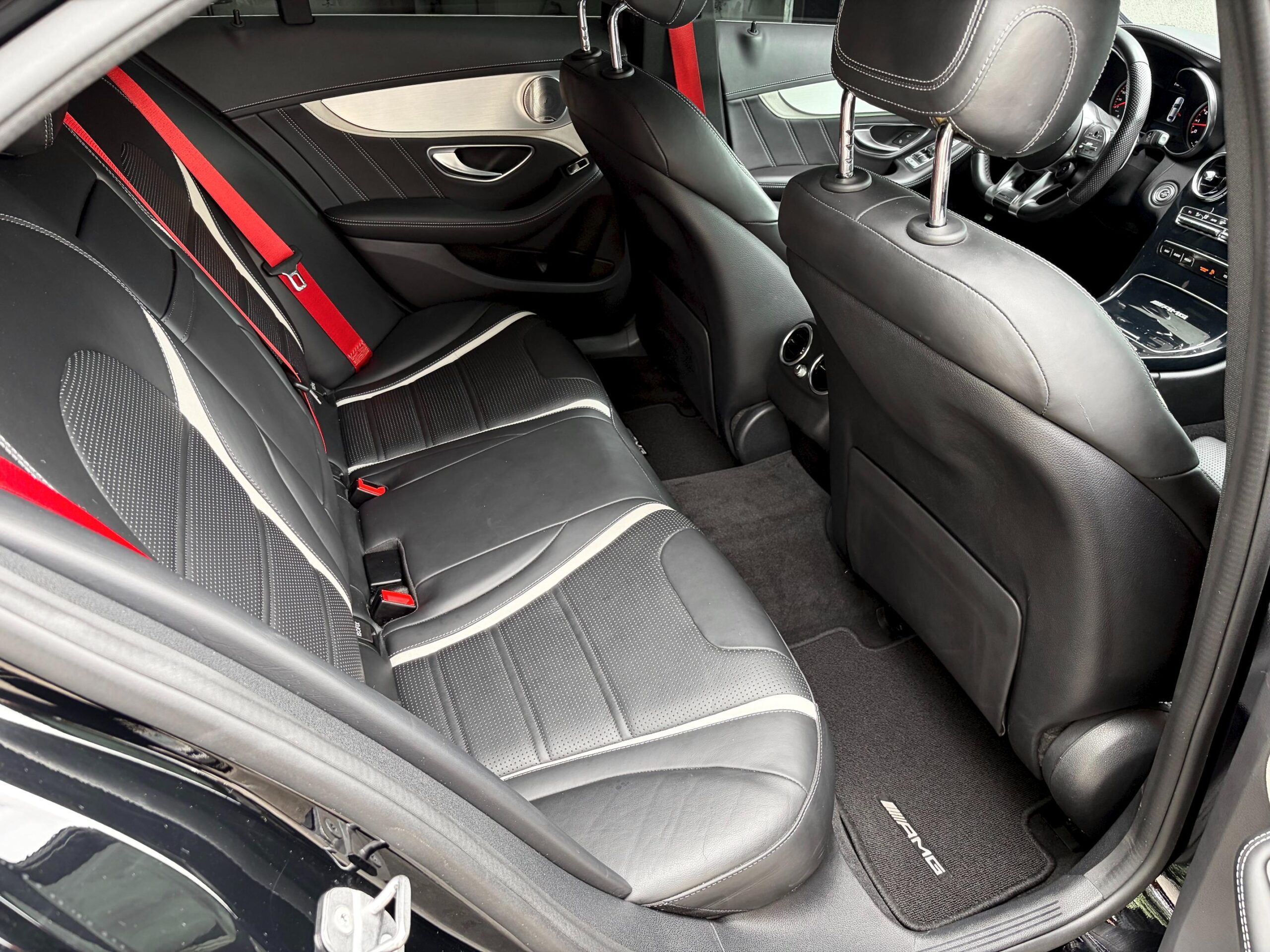
								2019 MERCEDES-BENZ C63S AMG full									