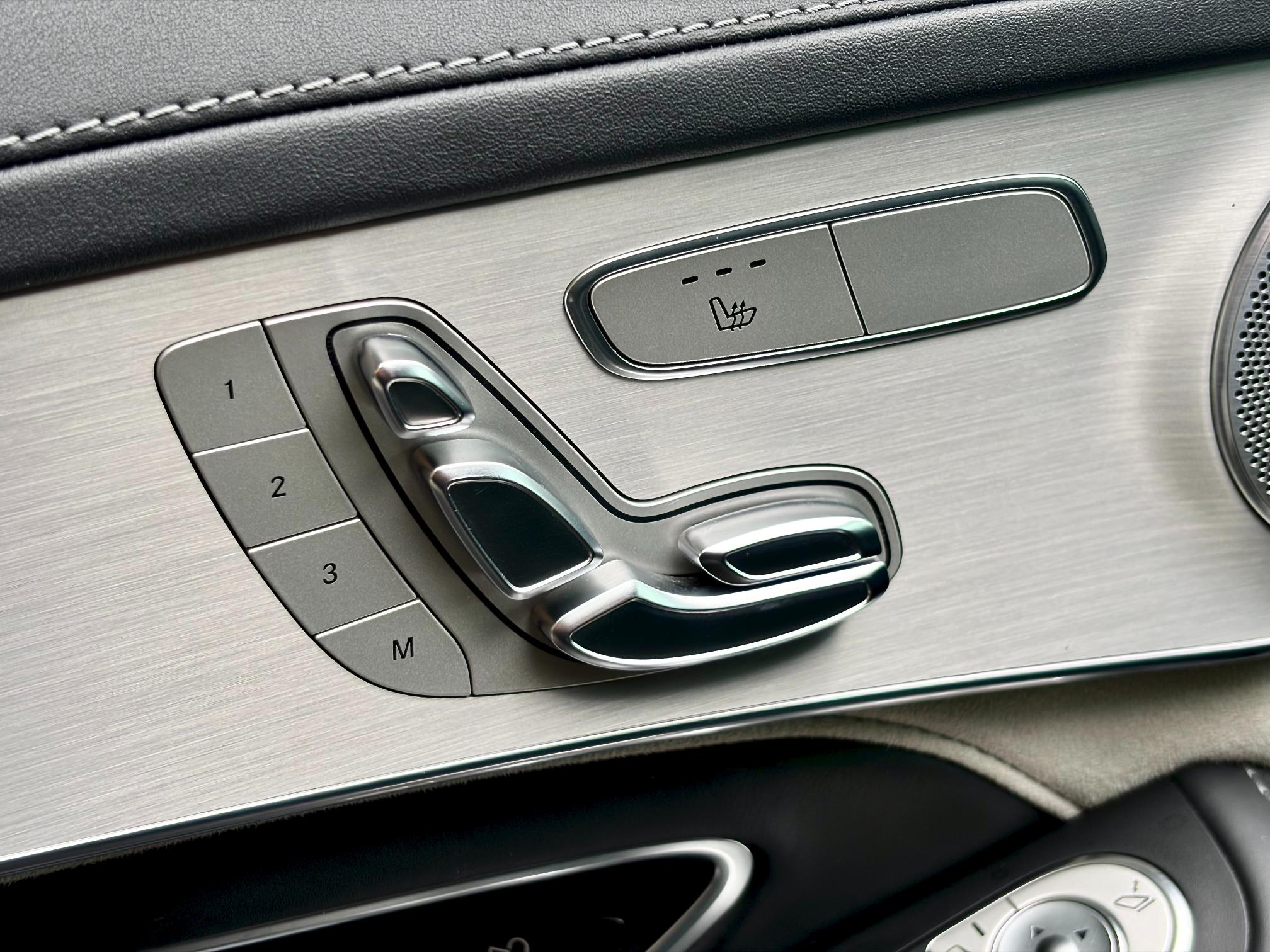 
								2019 MERCEDES-BENZ C63S AMG full									