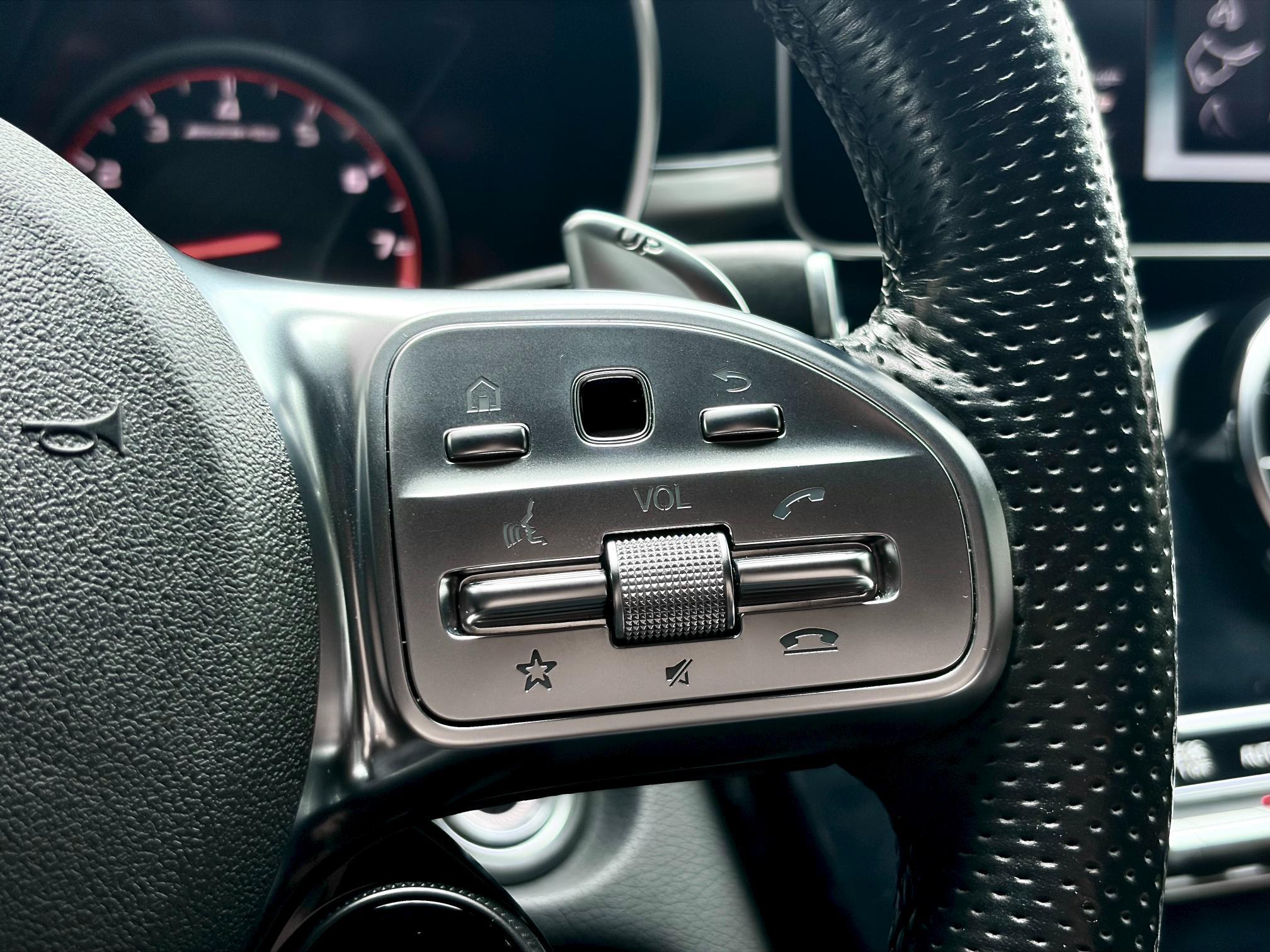 
								2019 MERCEDES-BENZ C63S AMG full									