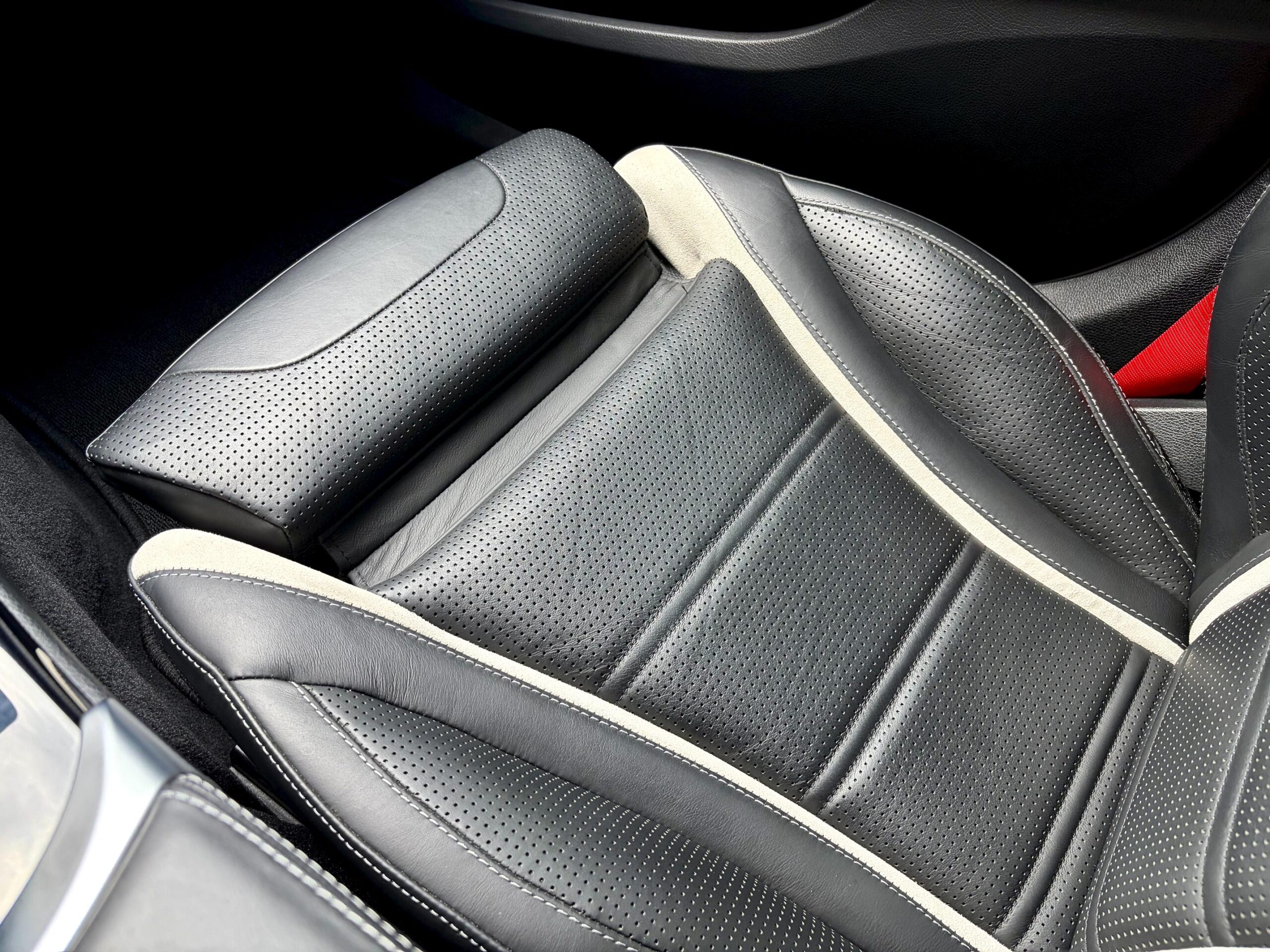
								2019 MERCEDES-BENZ C63S AMG full									