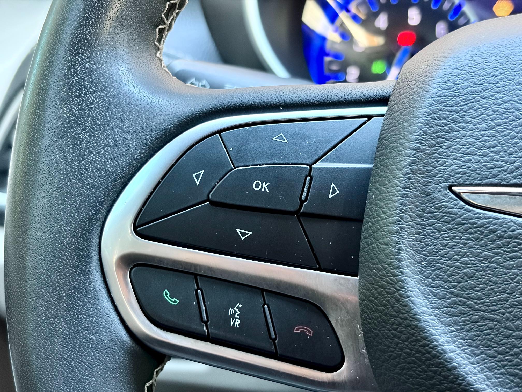 
								2022 Chrysler Pacifica Touring-L full									