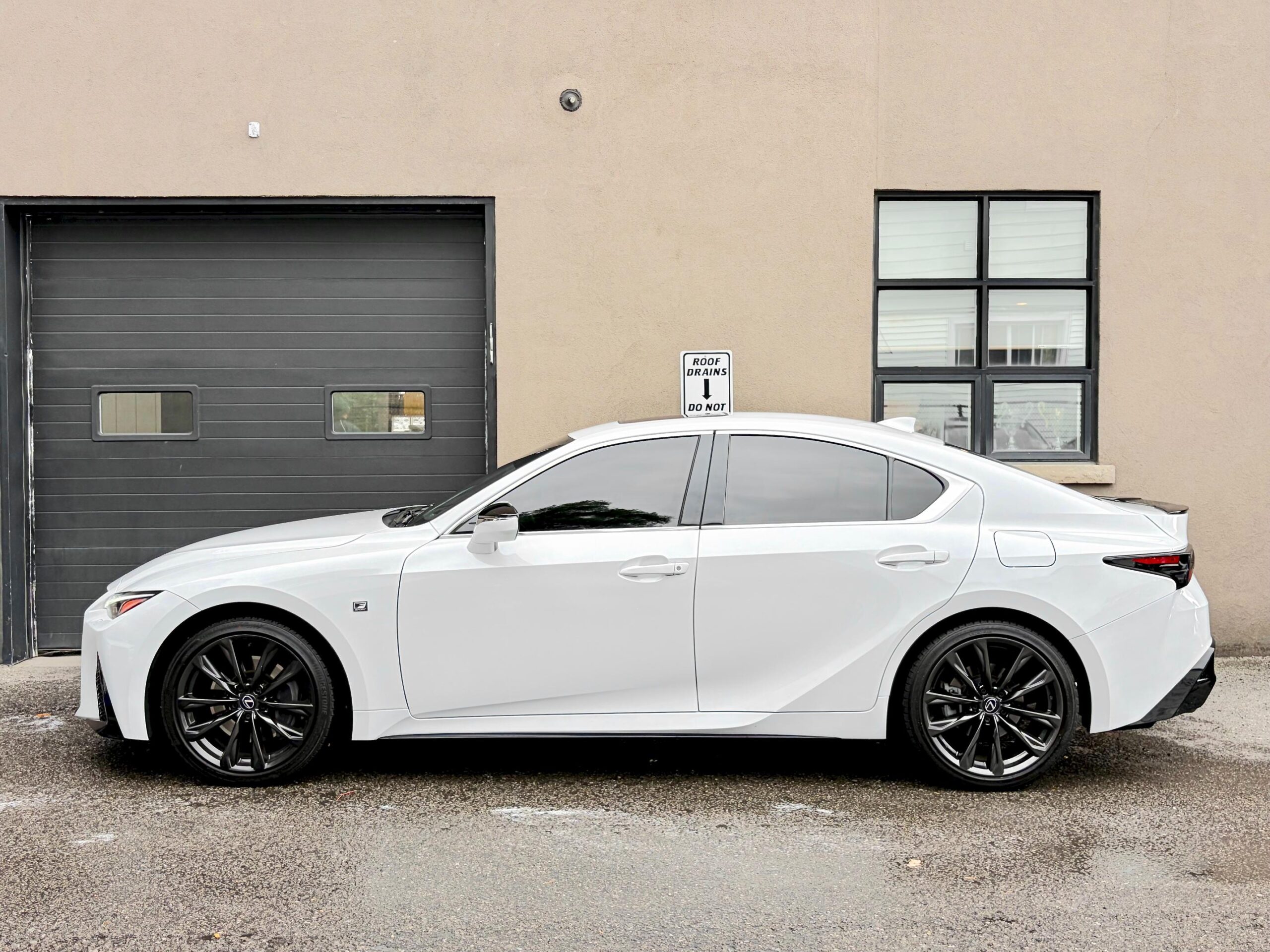 
								2024 Lexus IS 300 full									