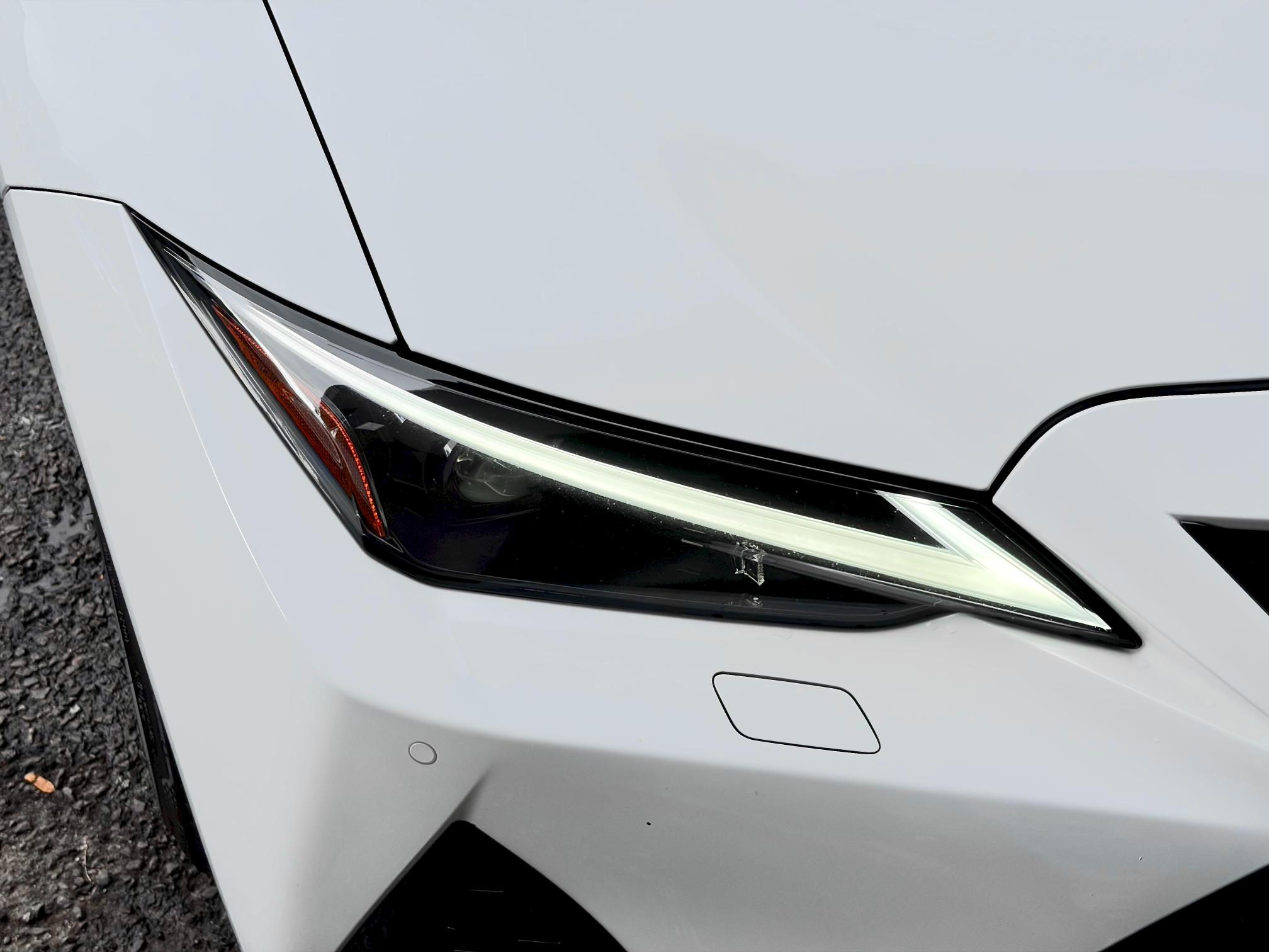 
								2024 Lexus IS 300 full									