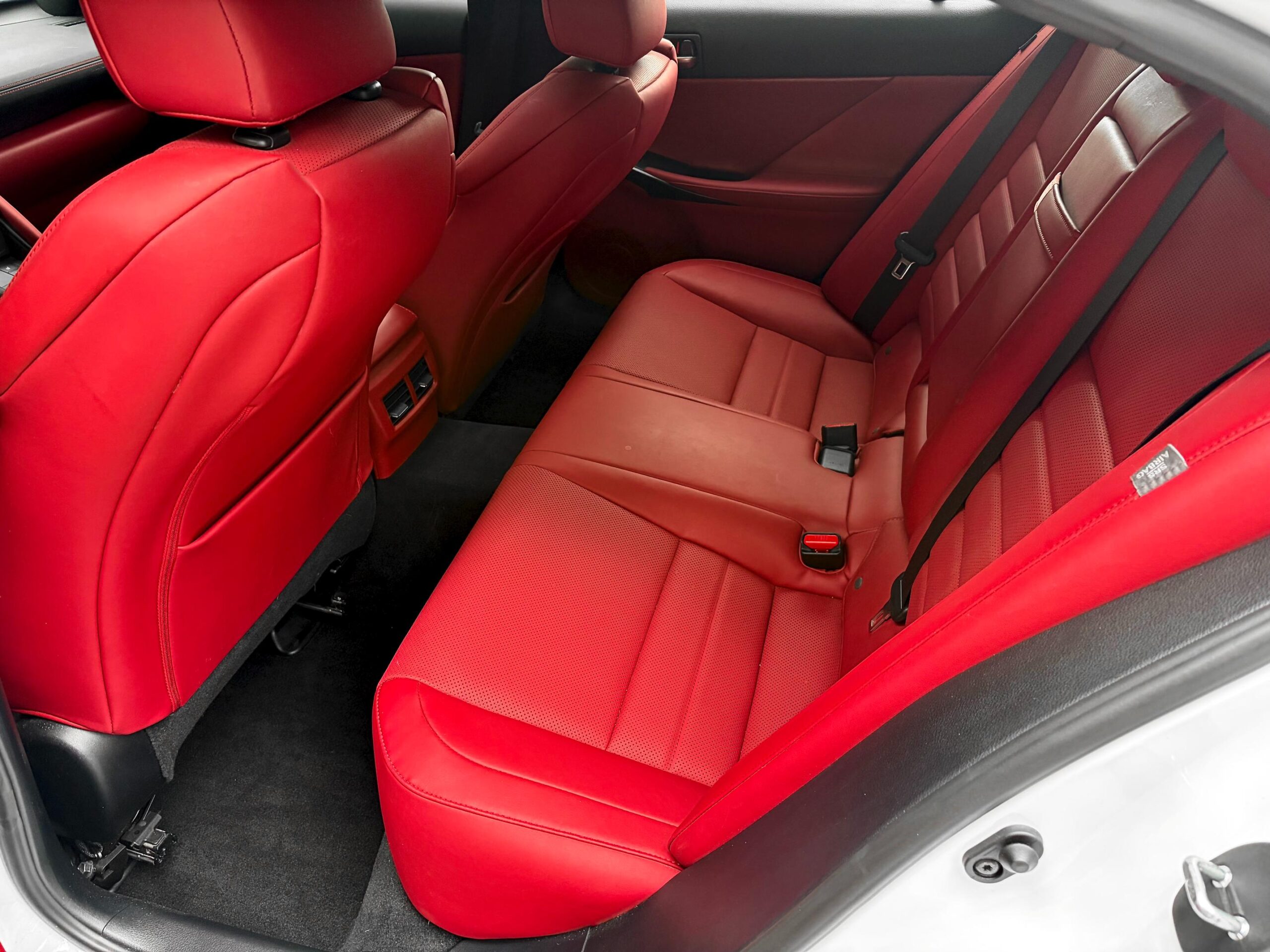 
								2024 Lexus IS 300 full									