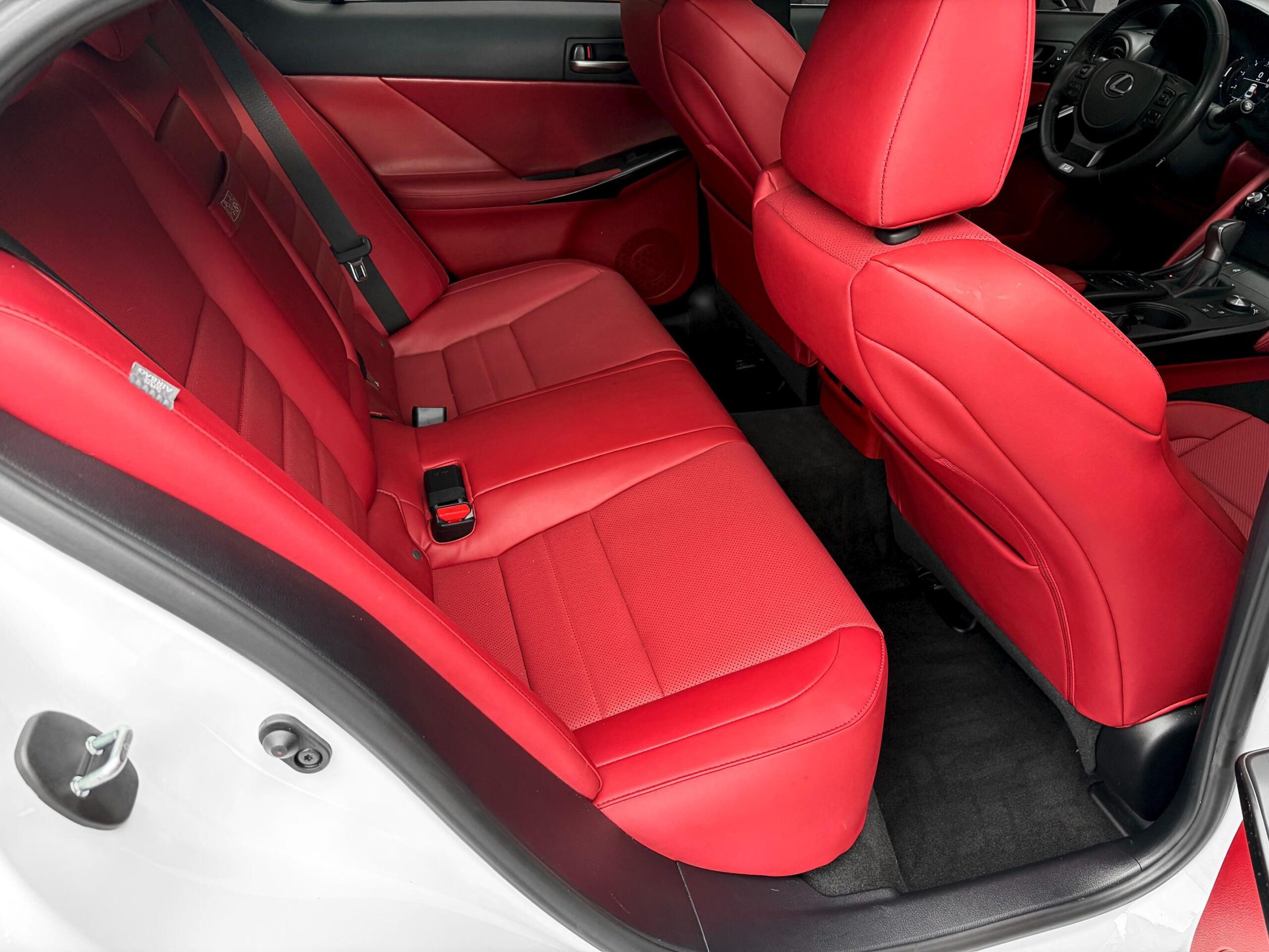 
								2024 Lexus IS 300 full									