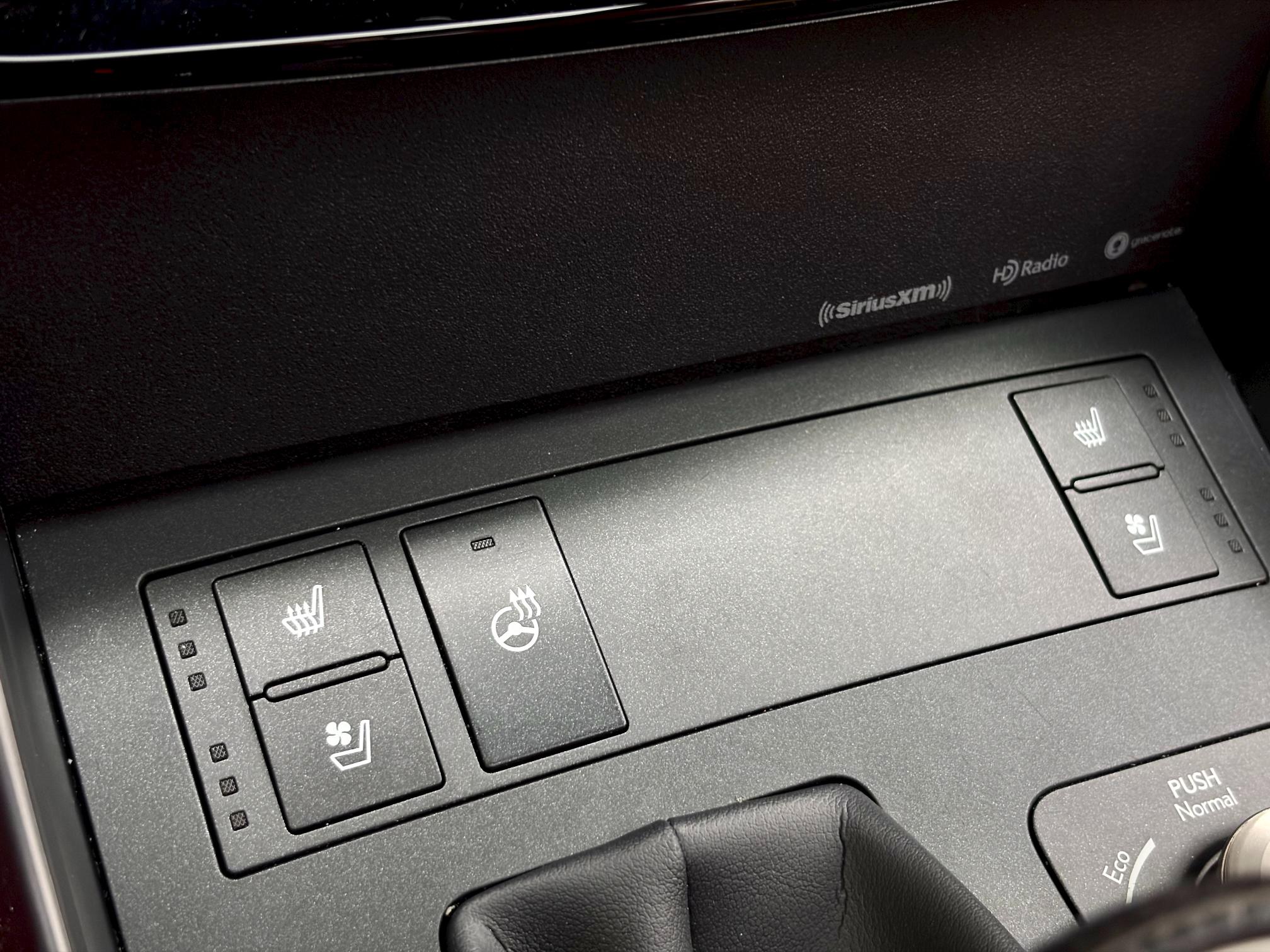 
								2024 Lexus IS 300 full									