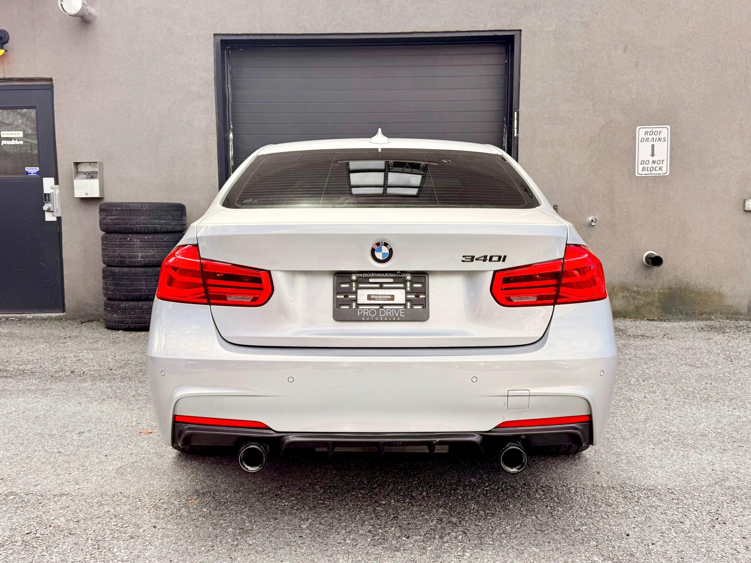 
								2018 BMW 340i xDrive full									