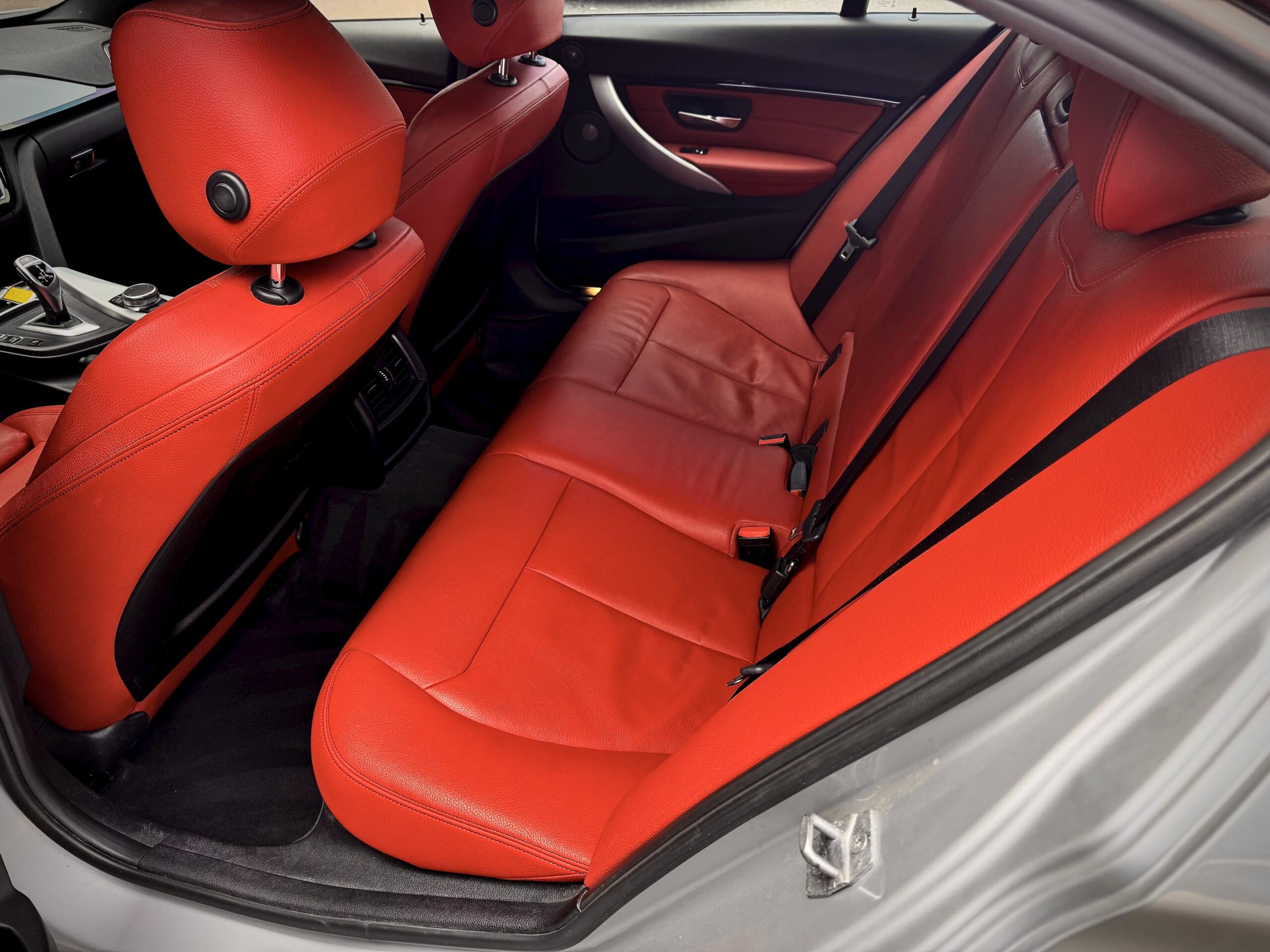 
								2018 BMW 340i xDrive full									