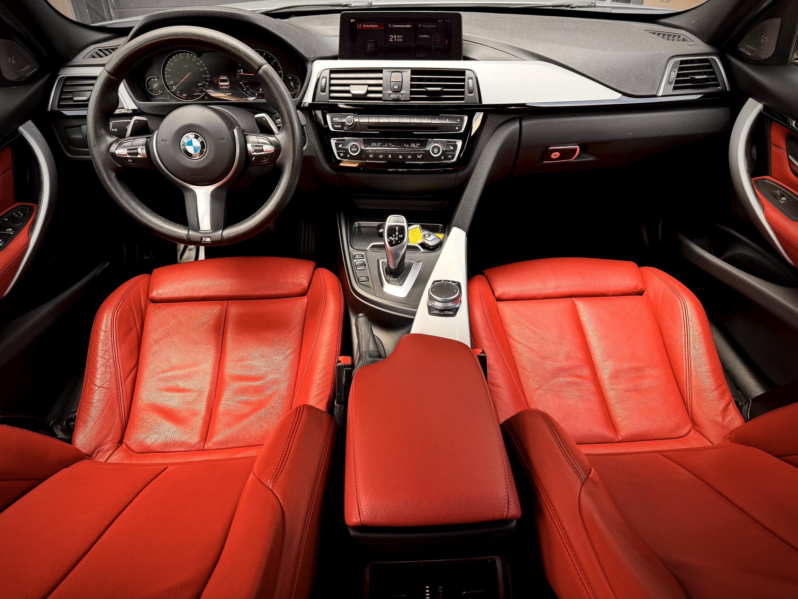 
								2018 BMW 340i xDrive full									