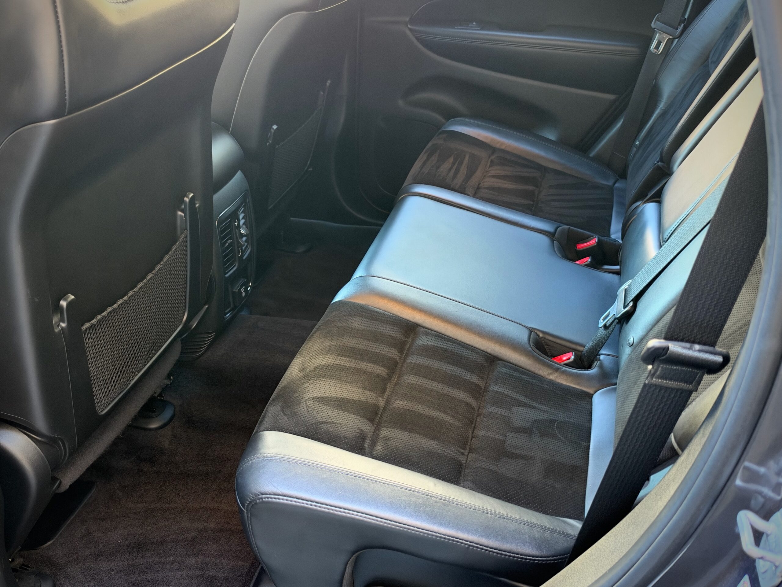 
								2018 Jeep Grand Cherokee Altitude full									