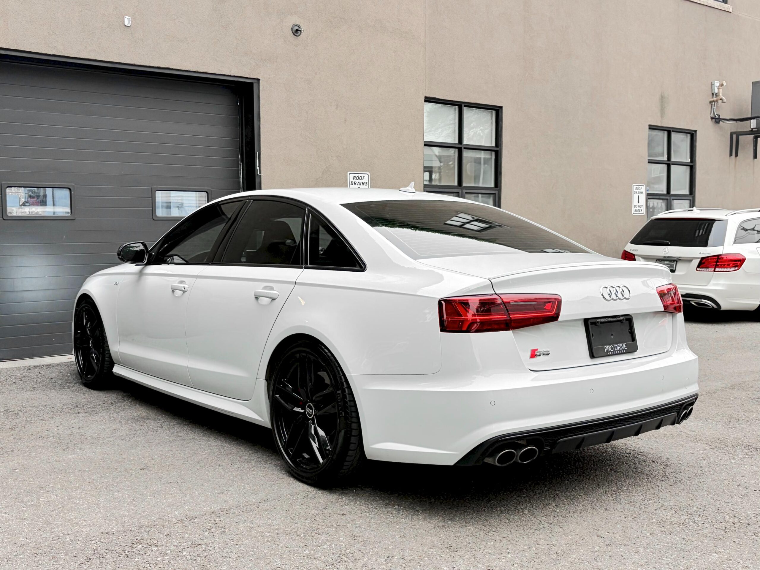 
								2017 Audi S6 full									