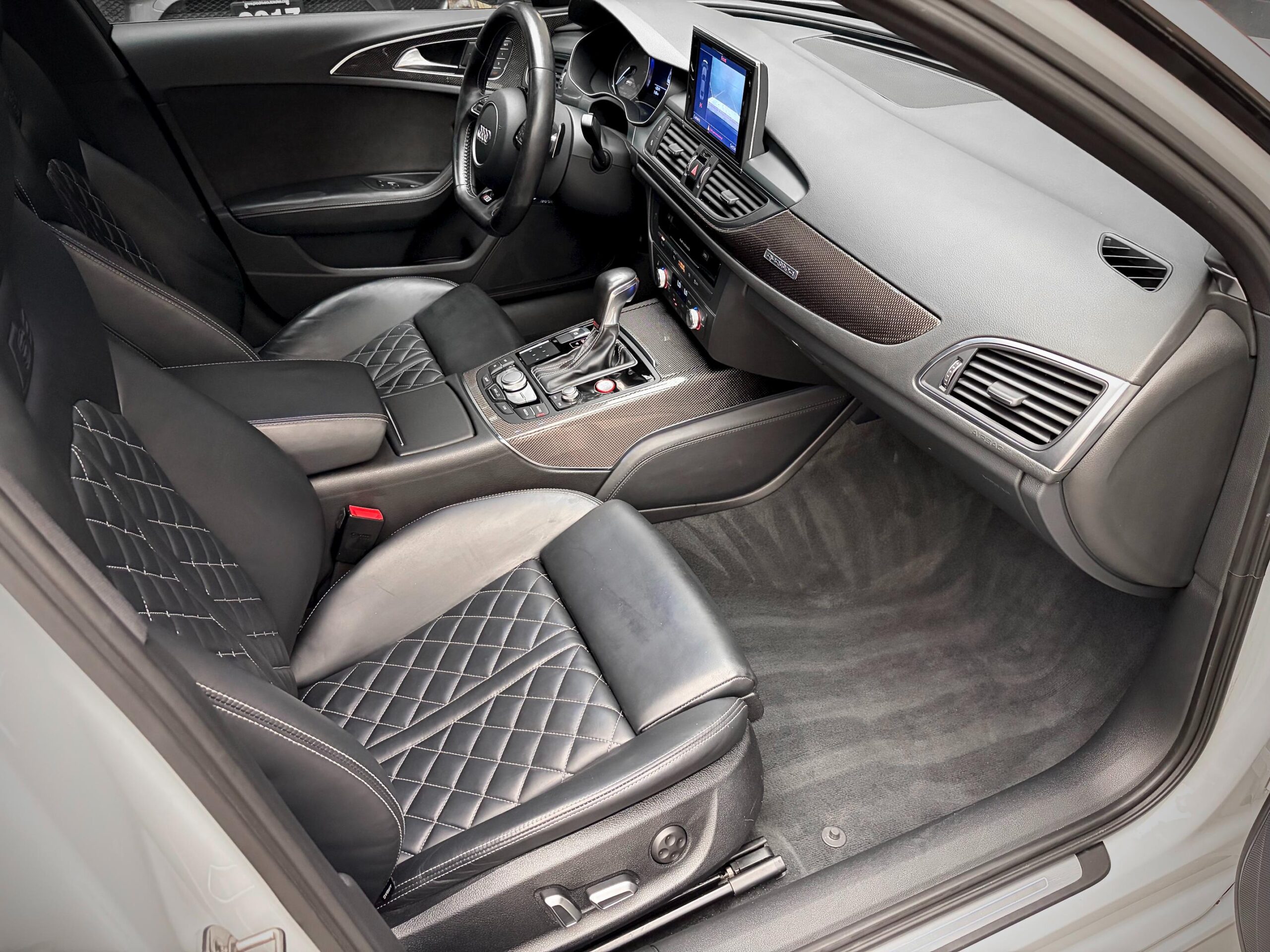 
								2017 Audi S6 full									