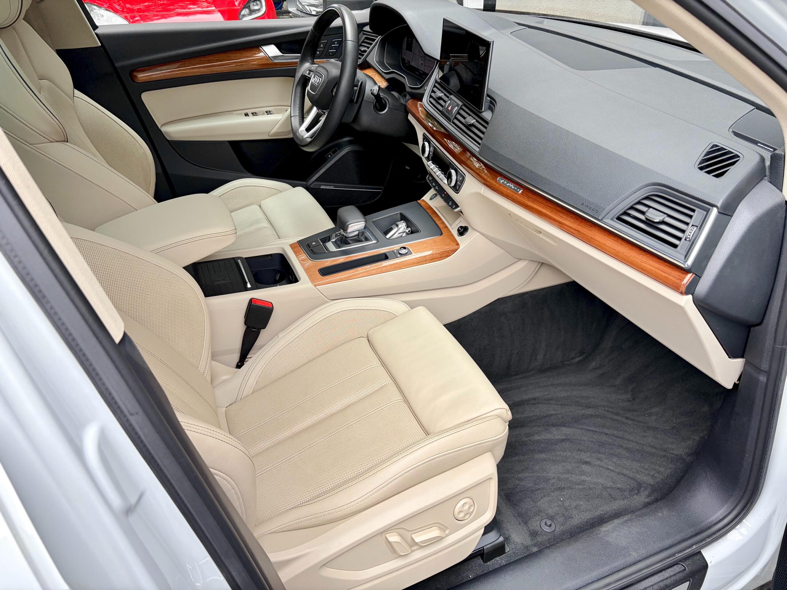 
								2021 Audi Q5 Technik full									