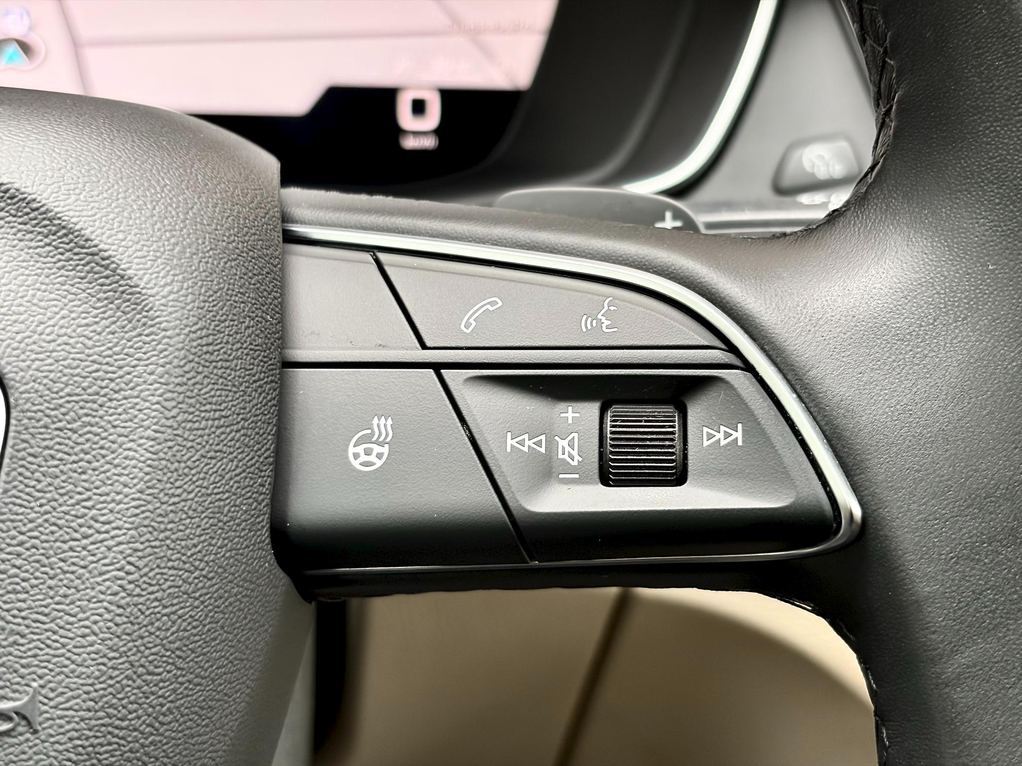 
								2021 Audi Q5 Technik full									