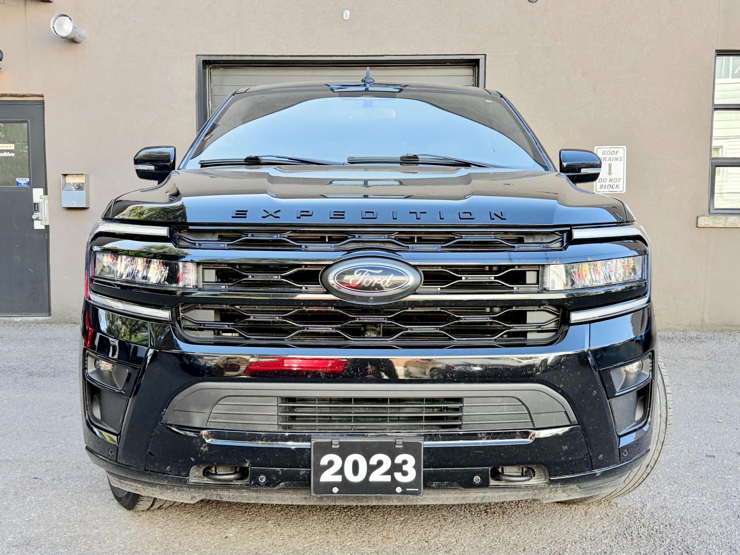 
								2023 Ford Expedition Max Limited full									
