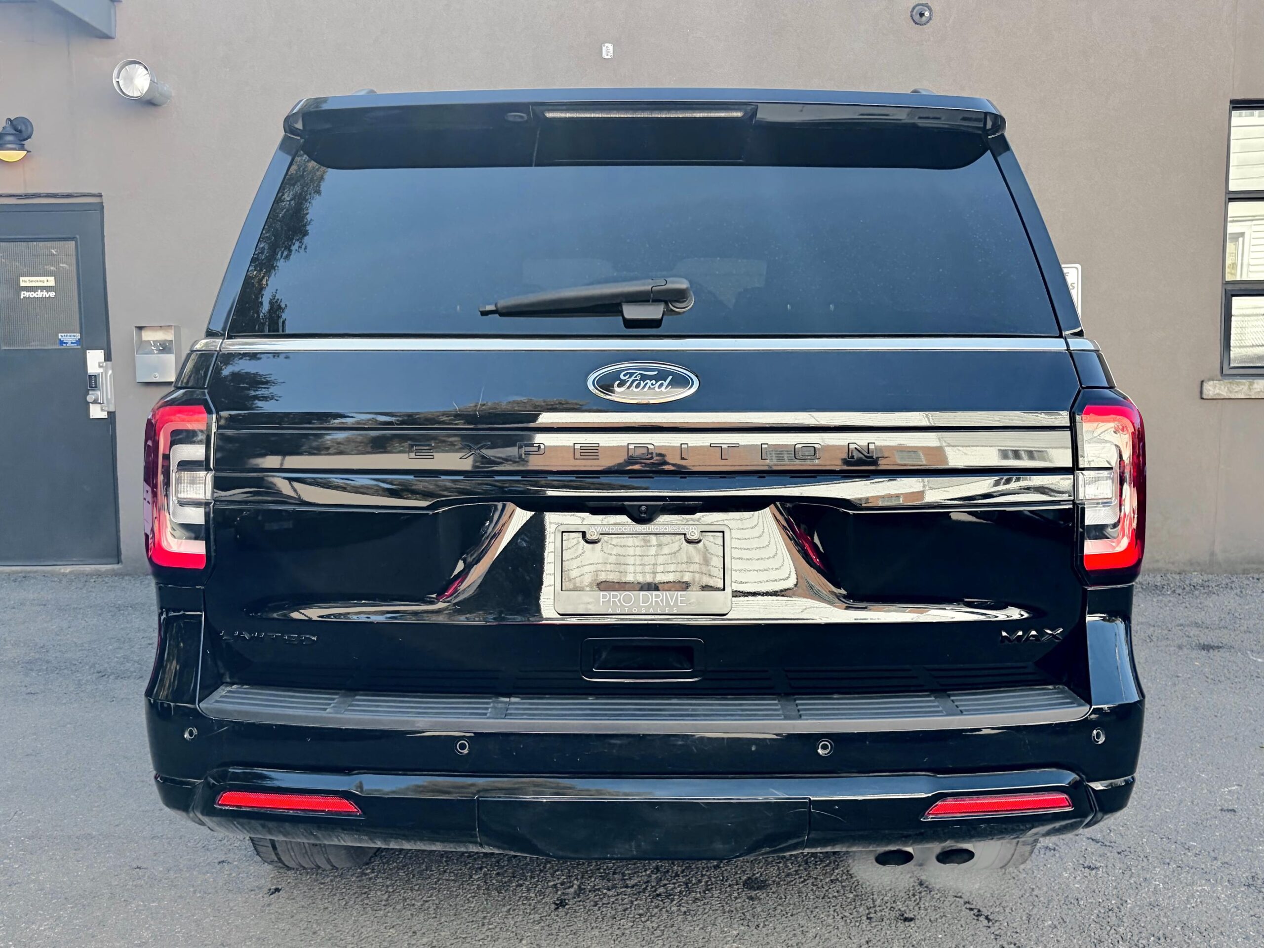 
								2023 Ford Expedition Max Limited full									