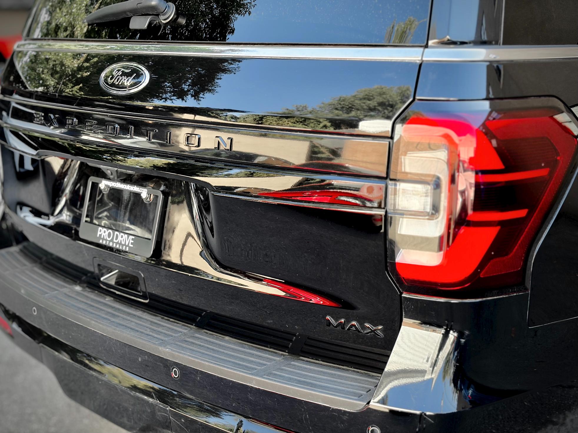 
								2023 Ford Expedition Max Limited full									