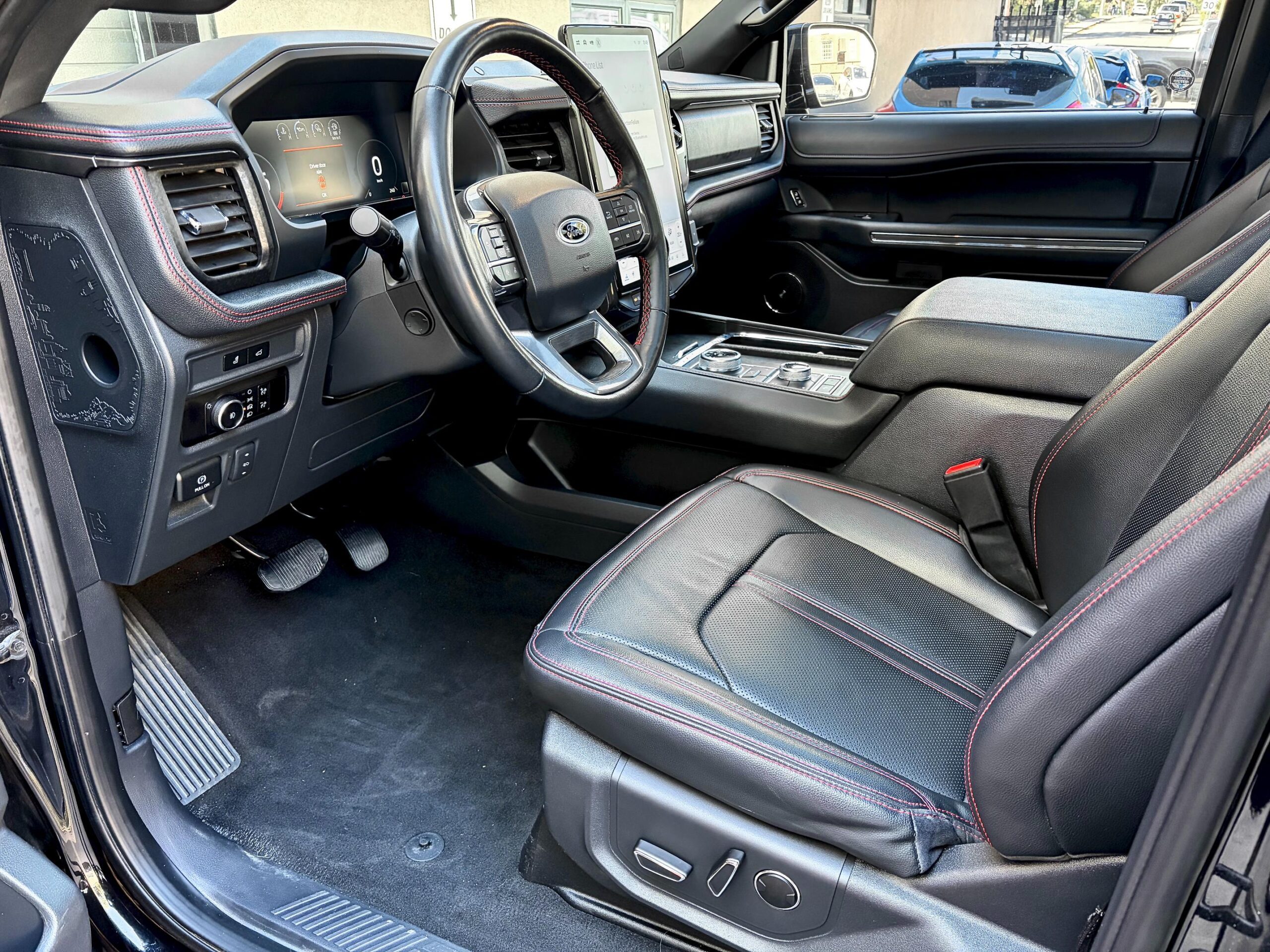 
								2023 Ford Expedition Max Limited full									
