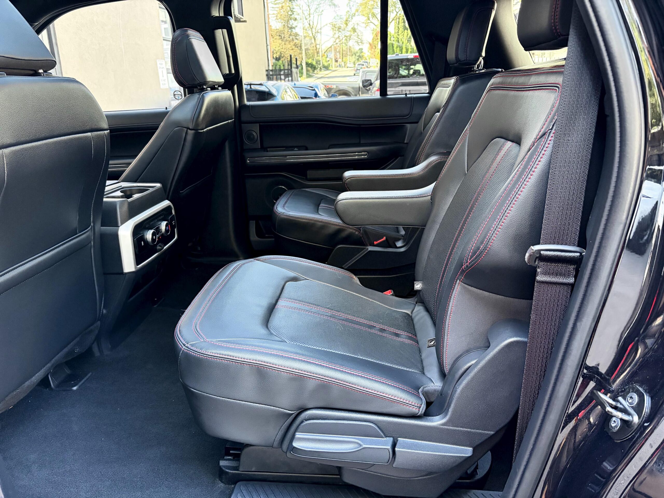 
								2023 Ford Expedition Max Limited full									