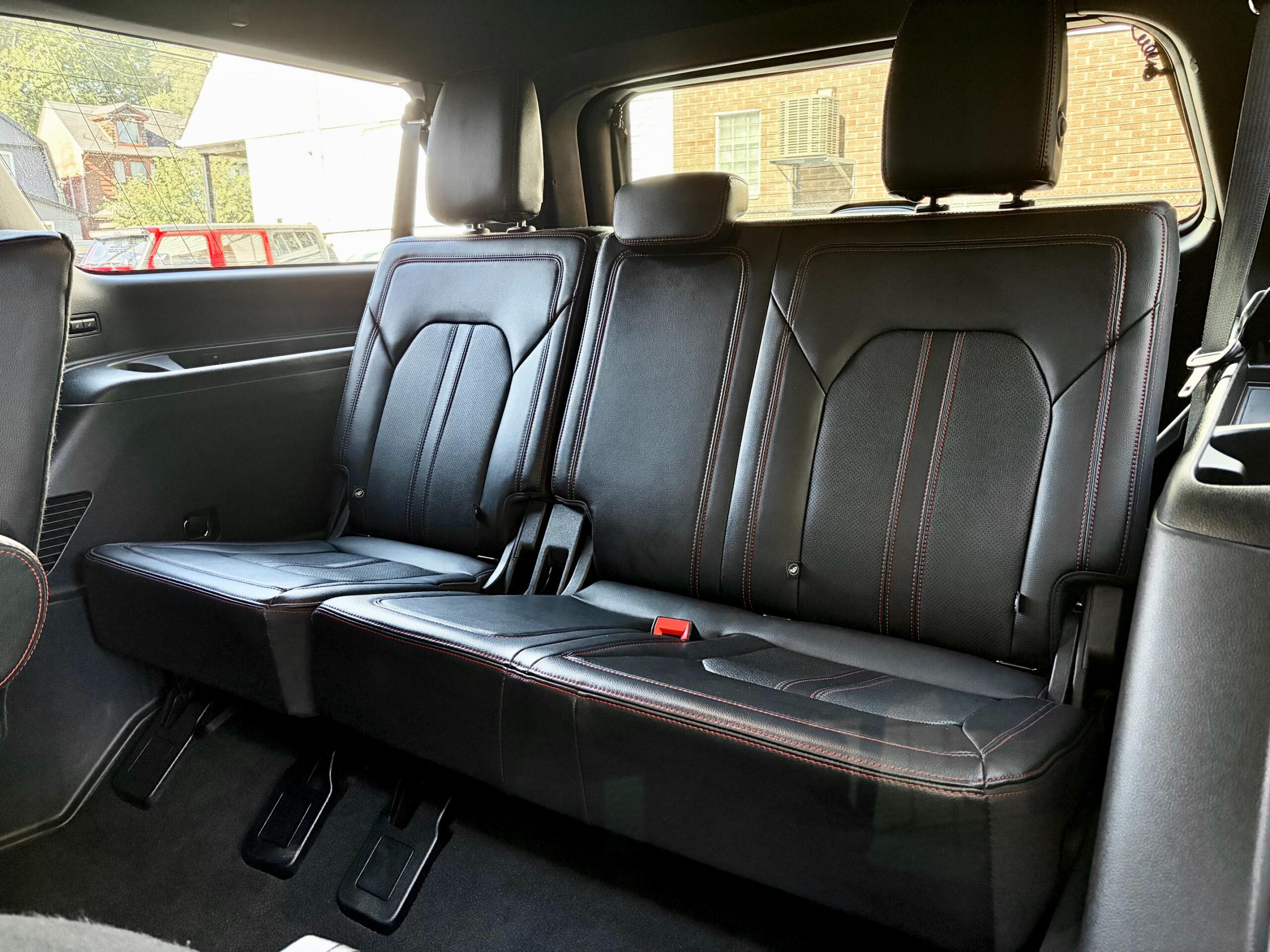 
								2023 Ford Expedition Max Limited full									